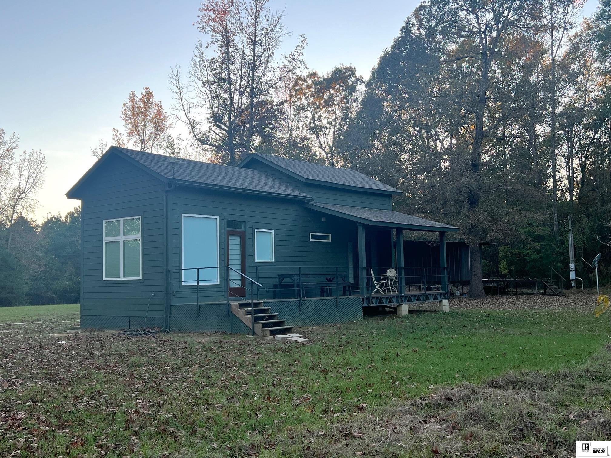 8962 Highway 146