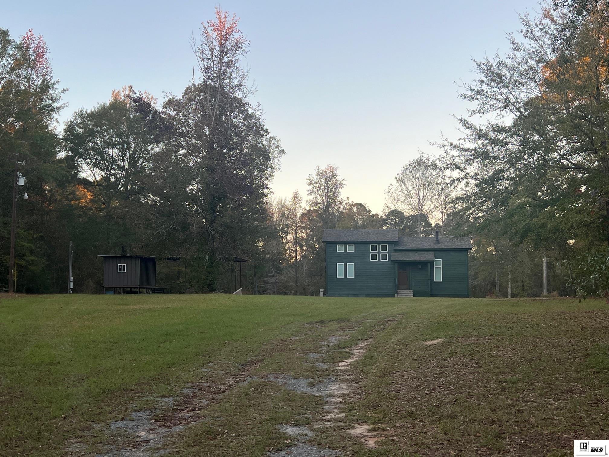 8962 Highway 146