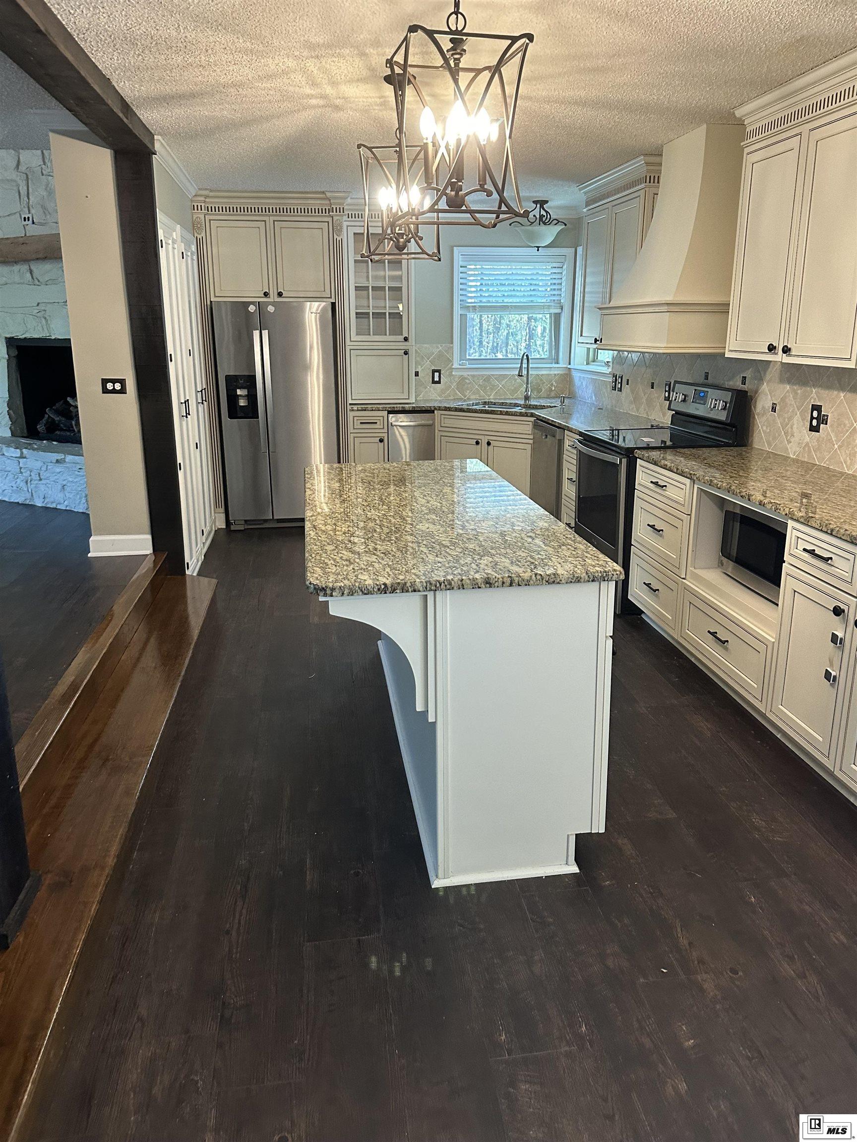 175 Turtle Creek Road