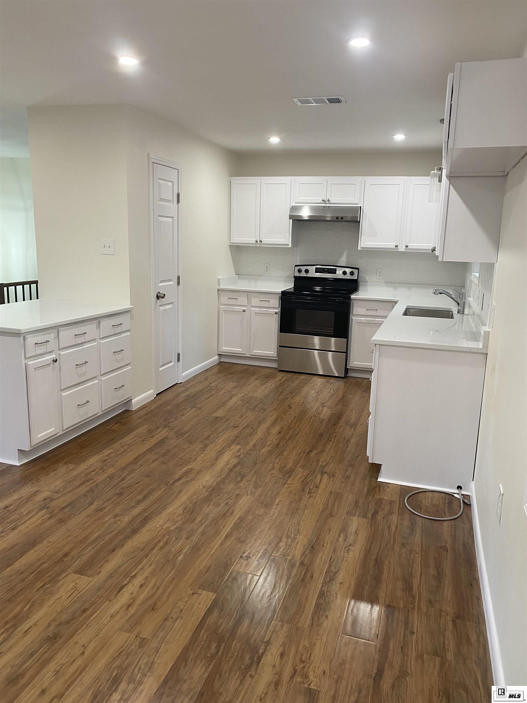 206 Del Rey Drive