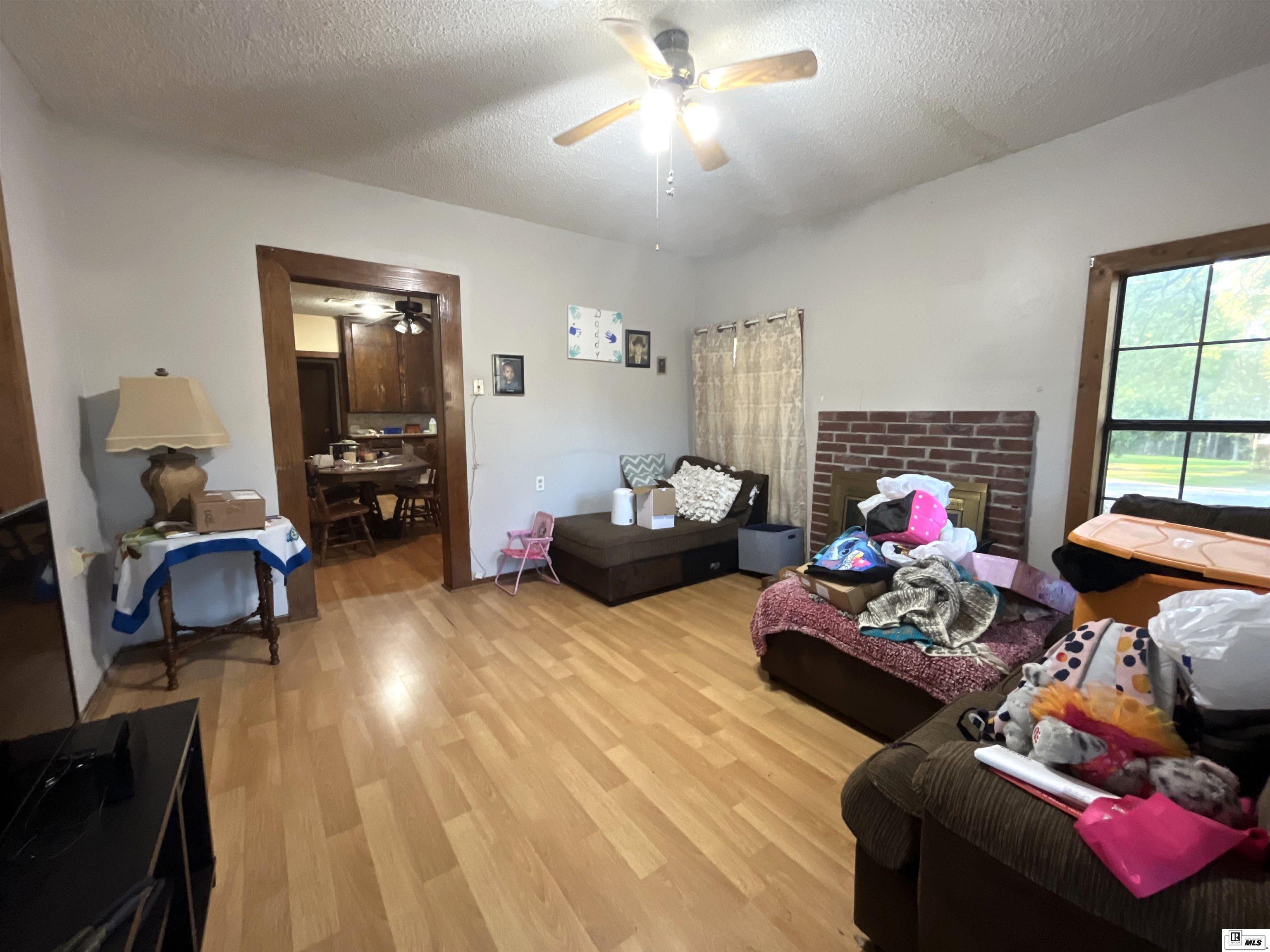 2202 Highway 546