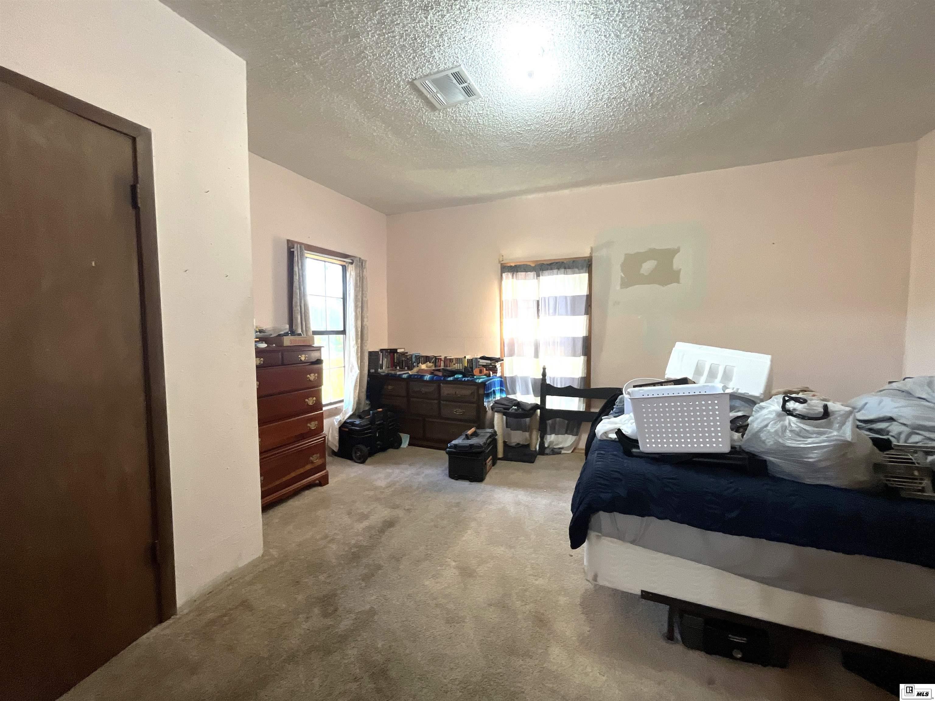 2202 Highway 546