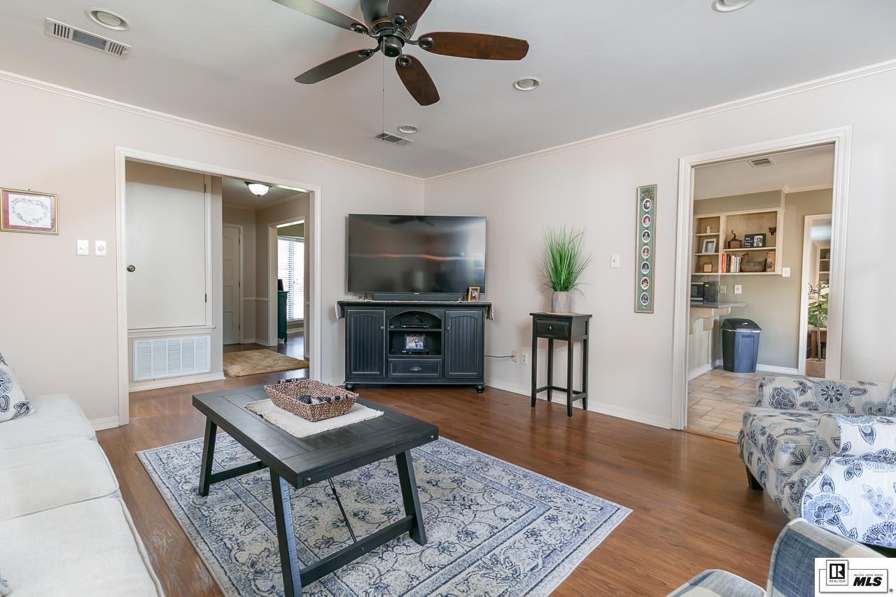 2611 Foxxwood Drive