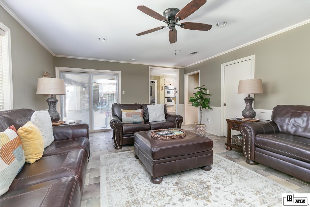 2611 Foxxwood Drive