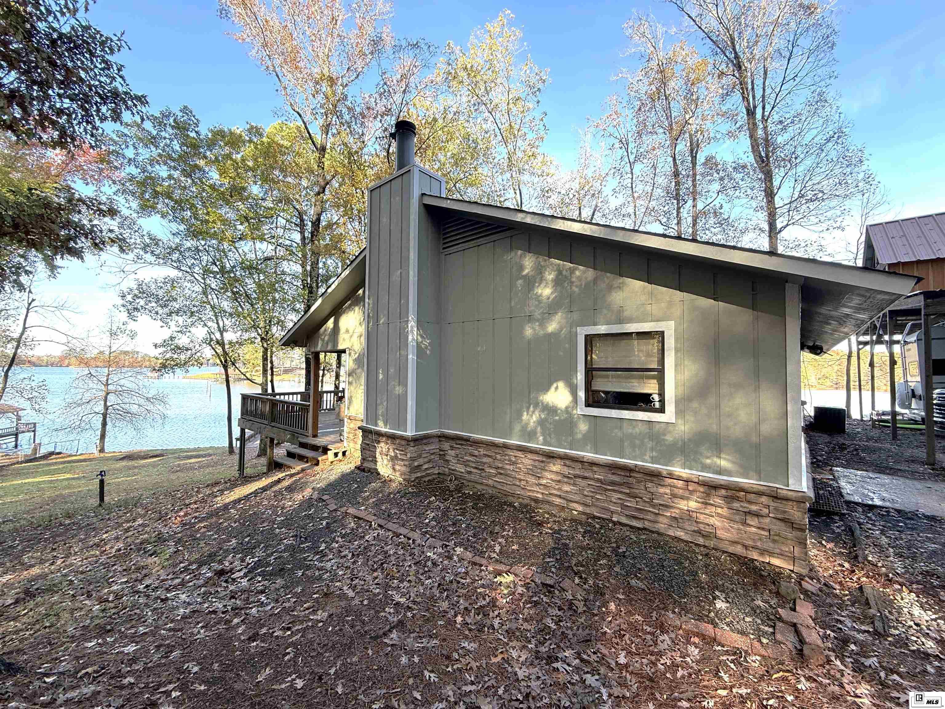 638 Featherston Road