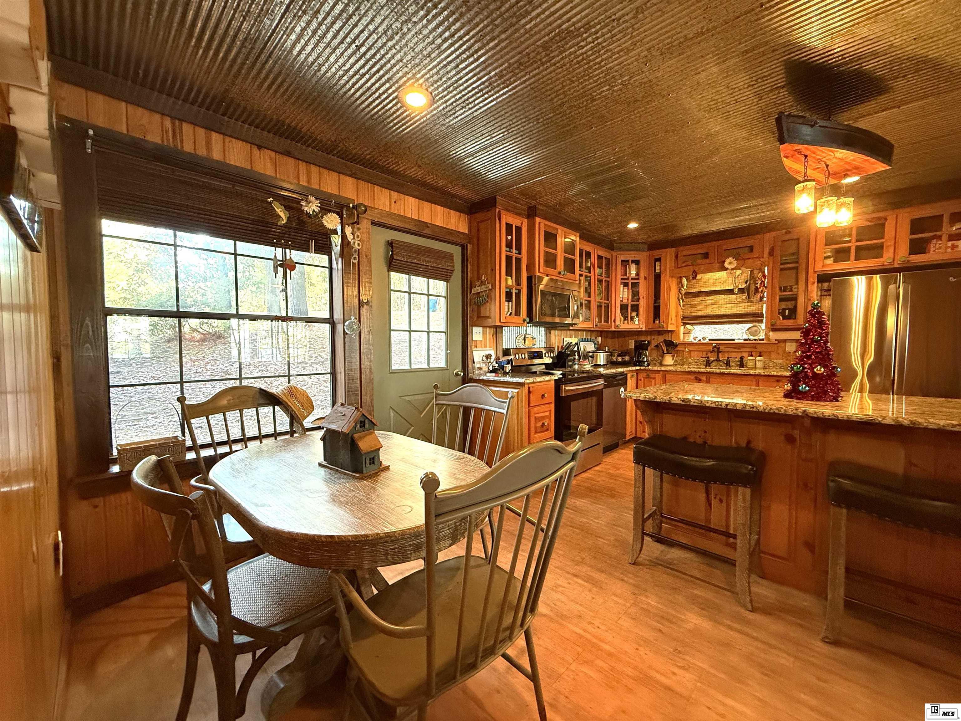 638 Featherston Road