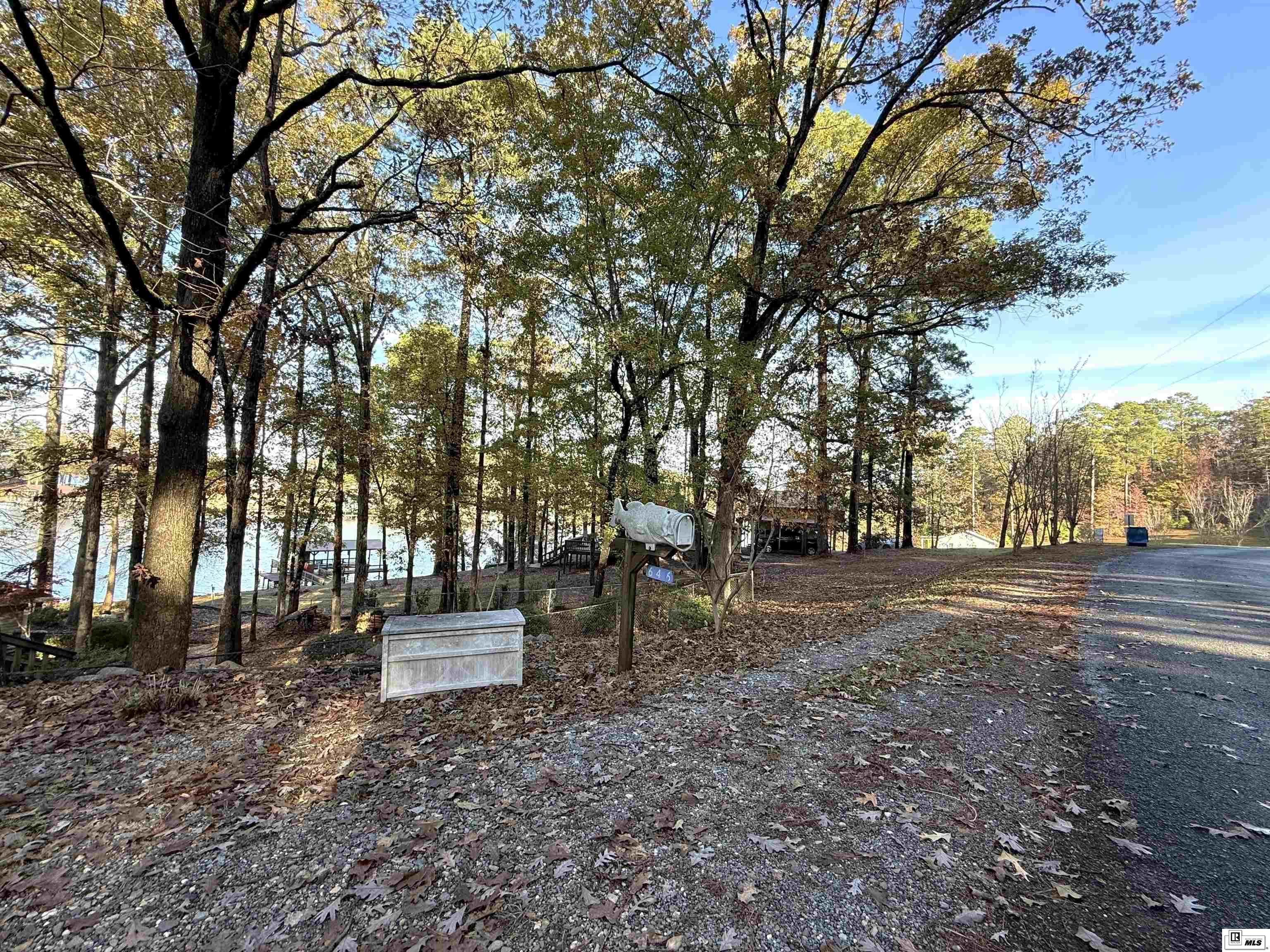 638 Featherston Road