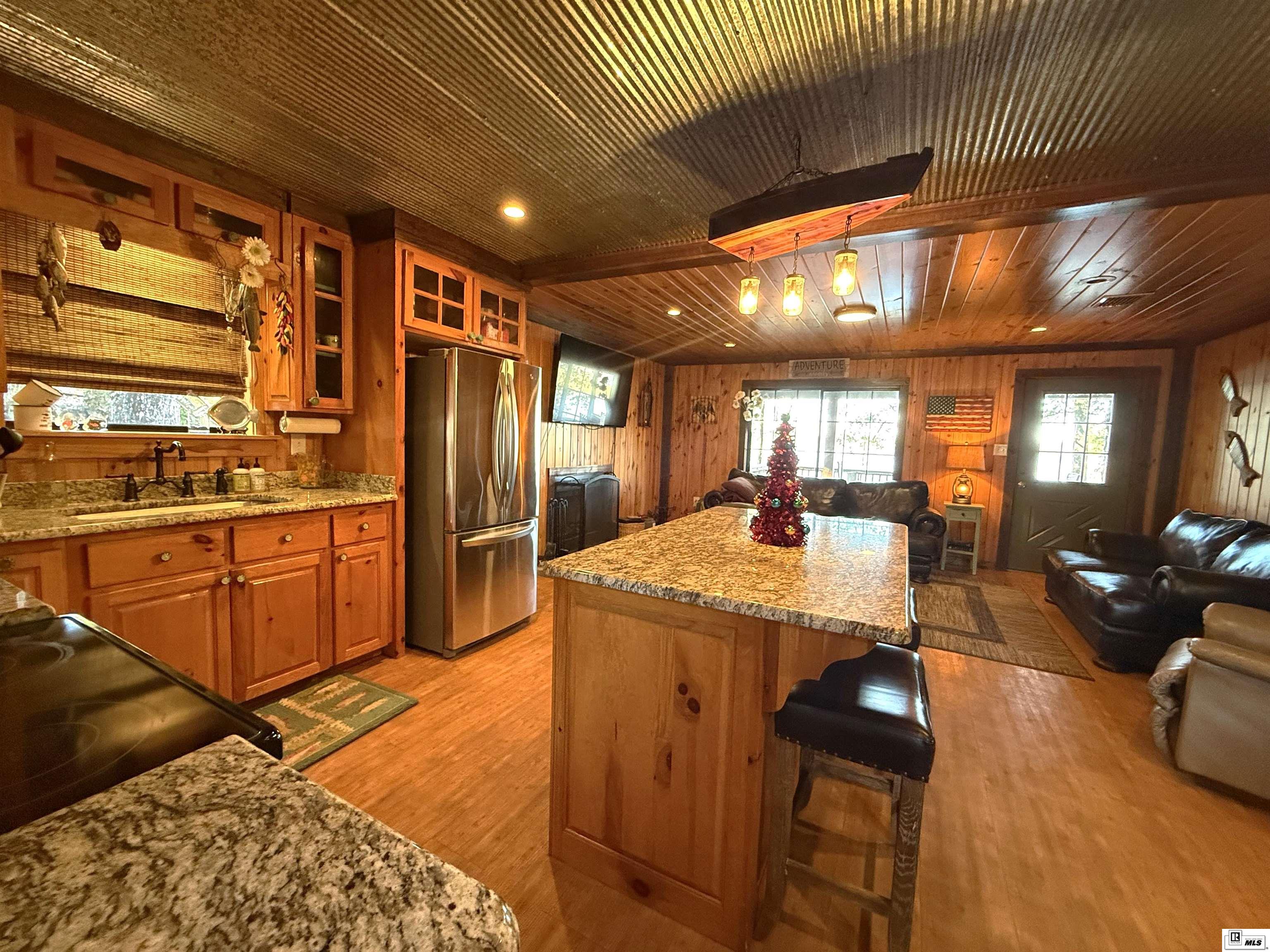 638 Featherston Road