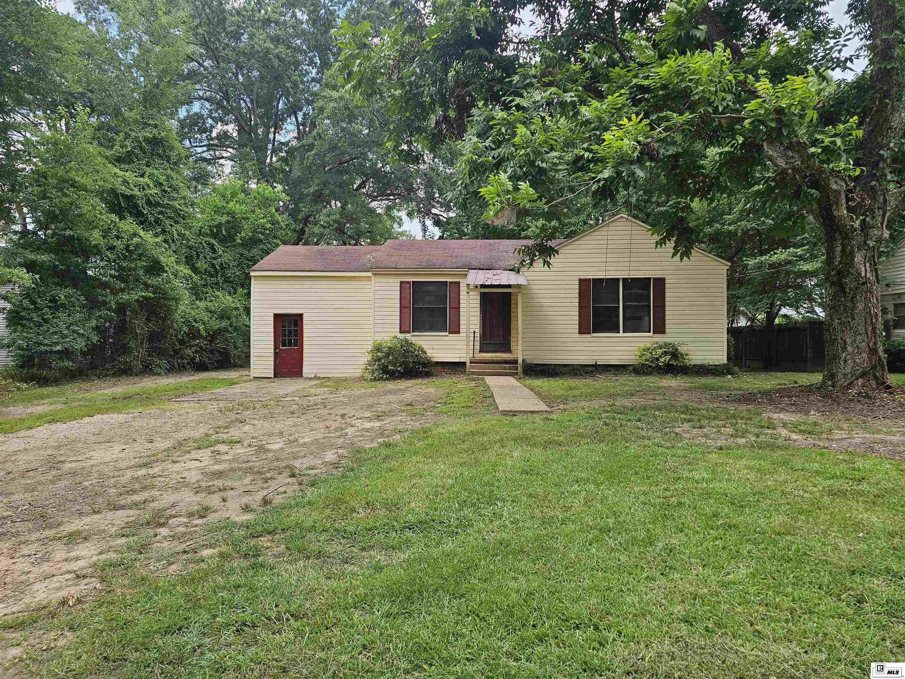 Photo of 1403 ALABAMA STREET, Bastrop, LA 71220