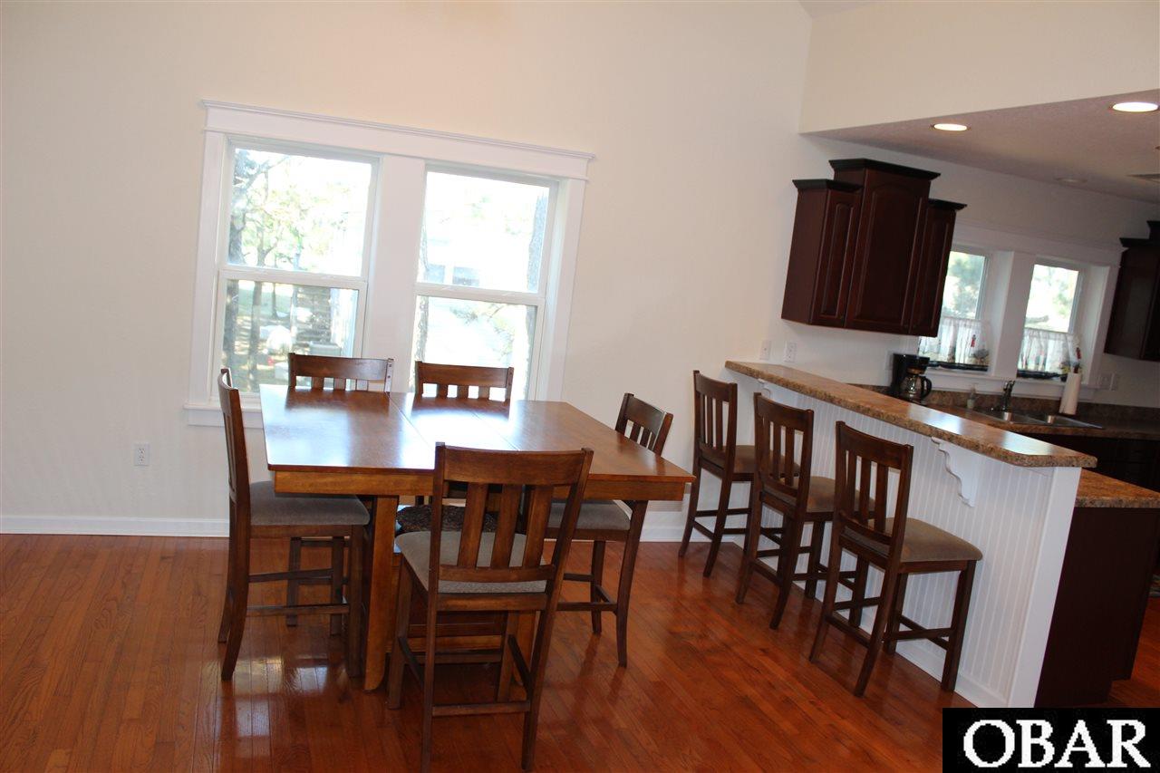 1638 Village Lane, Kill Devil Hills, NC 27948, 3 Bedrooms Bedrooms, ,2 BathroomsBathrooms,Residential,For sale,Village Lane,101240