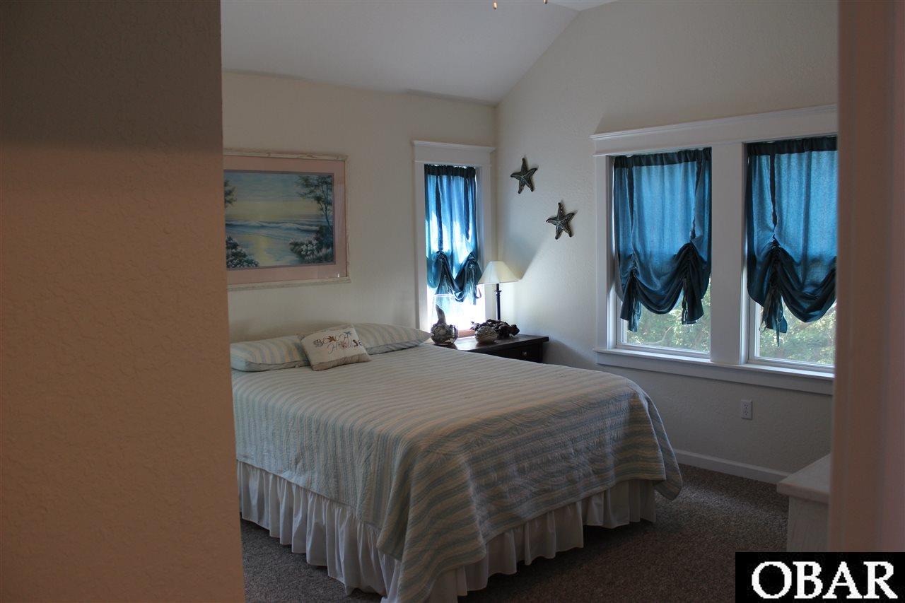 1638 Village Lane, Kill Devil Hills, NC 27948, 3 Bedrooms Bedrooms, ,2 BathroomsBathrooms,Residential,For sale,Village Lane,101240