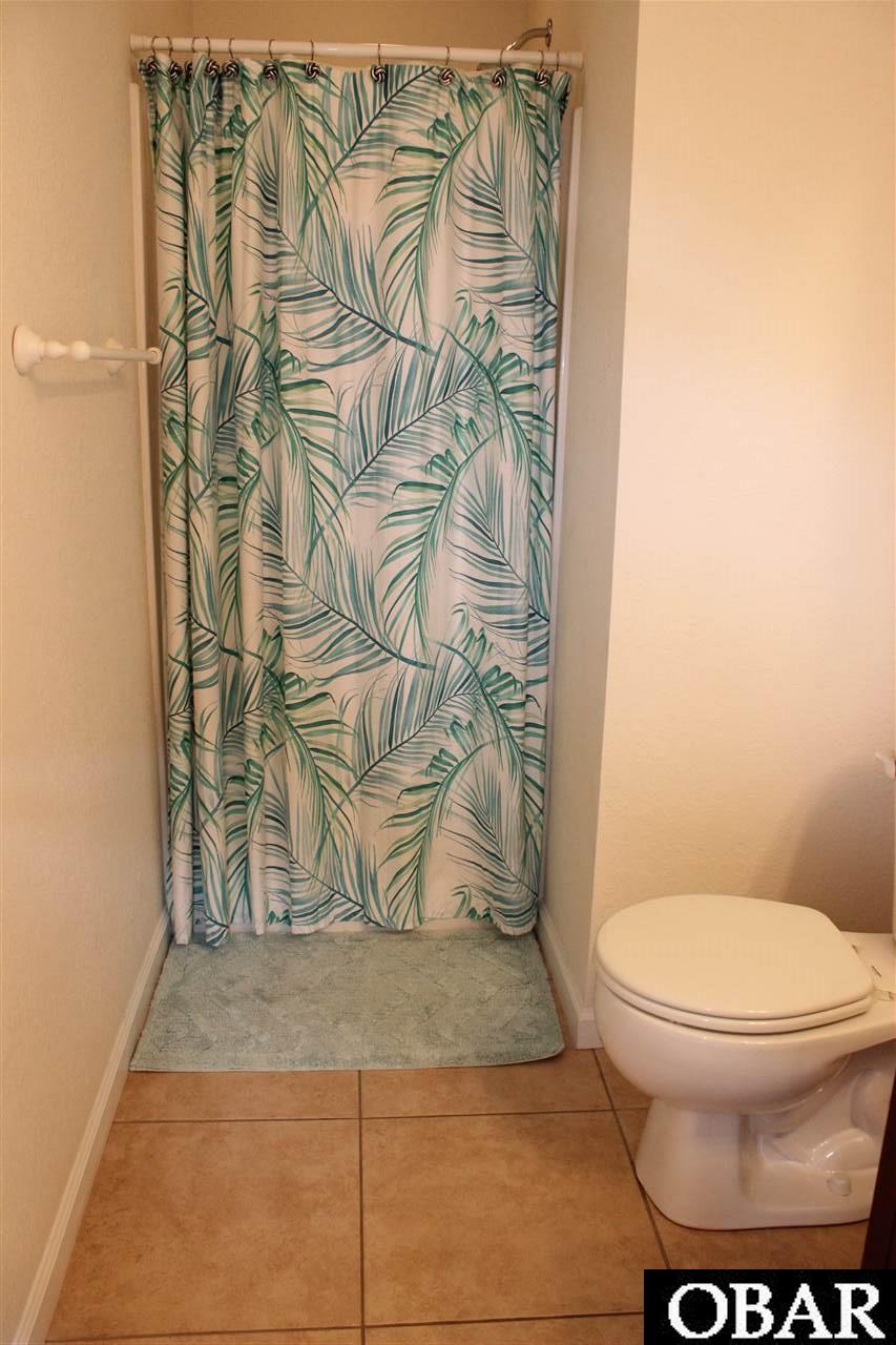 1638 Village Lane, Kill Devil Hills, NC 27948, 3 Bedrooms Bedrooms, ,2 BathroomsBathrooms,Residential,For sale,Village Lane,101240