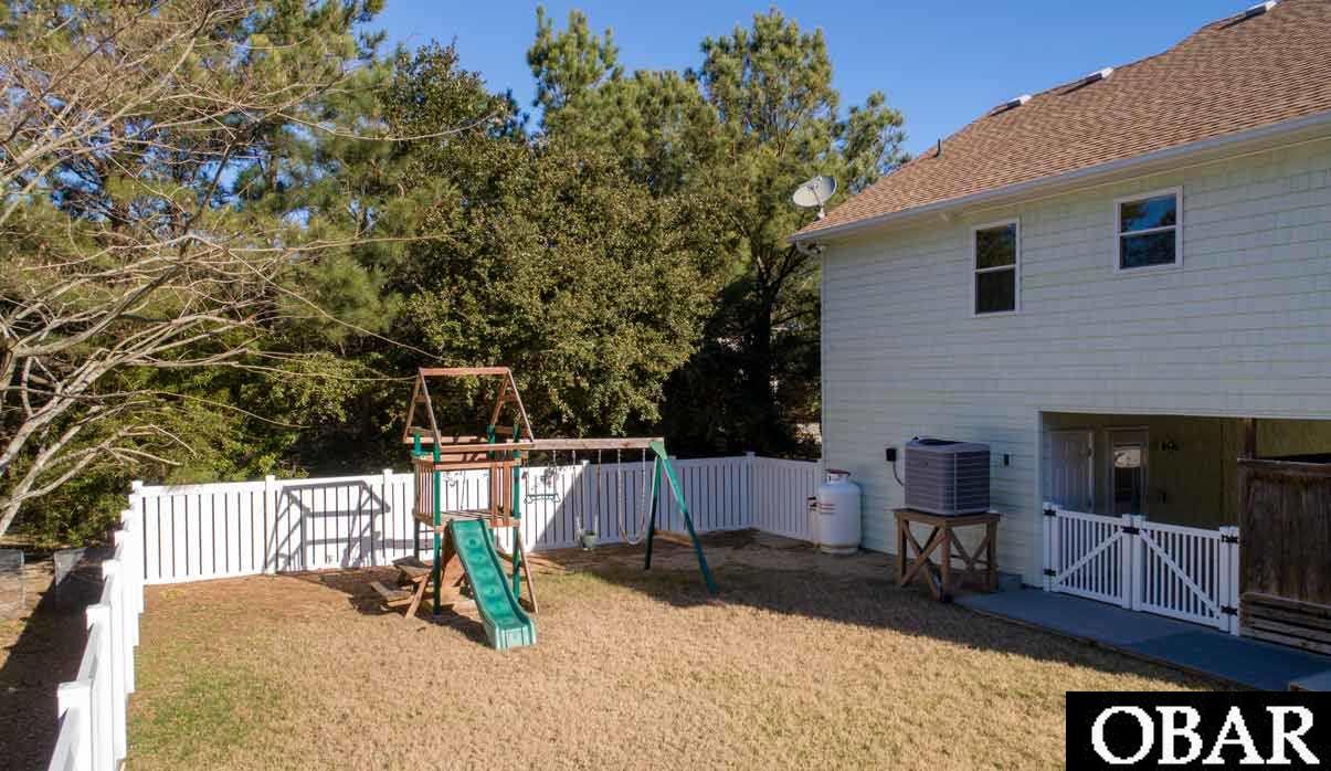 1708 Upper Dune Road, Kill Devil Hills, NC 27948, 4 Bedrooms Bedrooms, ,3 BathroomsBathrooms,Residential,For sale,Upper Dune Road,103816