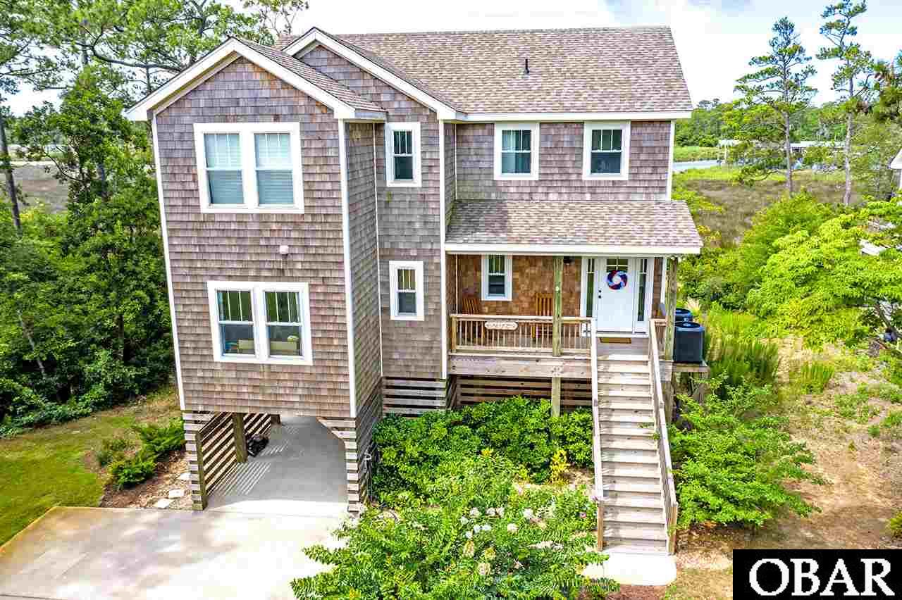 Dorie Fuller Village Realty Holdings Llc Nh Broker