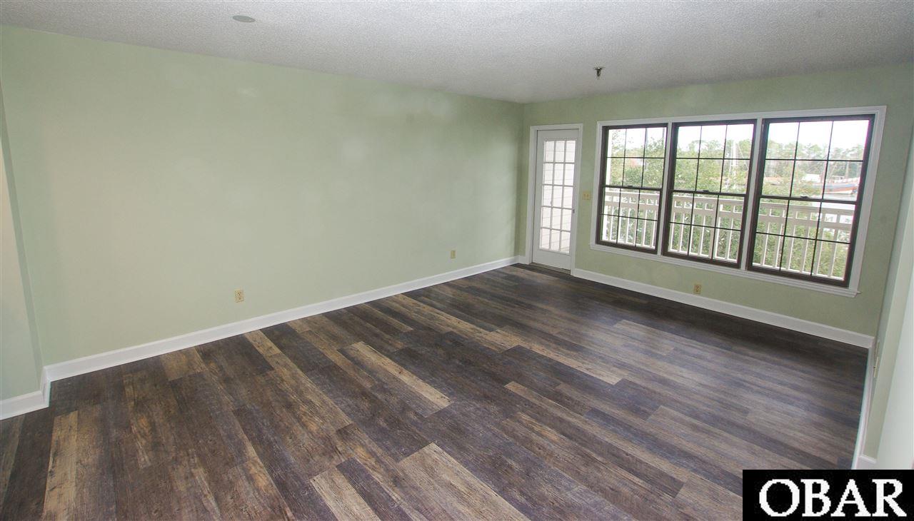 207 Queen Elizabeth Avenue, Manteo, NC 27954, 2 Bedrooms Bedrooms, ,2 BathroomsBathrooms,Residential,For sale,Queen Elizabeth Avenue,108181