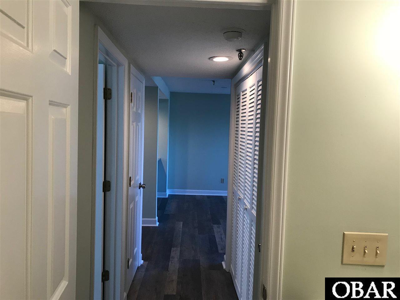 207 Queen Elizabeth Avenue, Manteo, NC 27954, 2 Bedrooms Bedrooms, ,2 BathroomsBathrooms,Residential,For sale,Queen Elizabeth Avenue,108181
