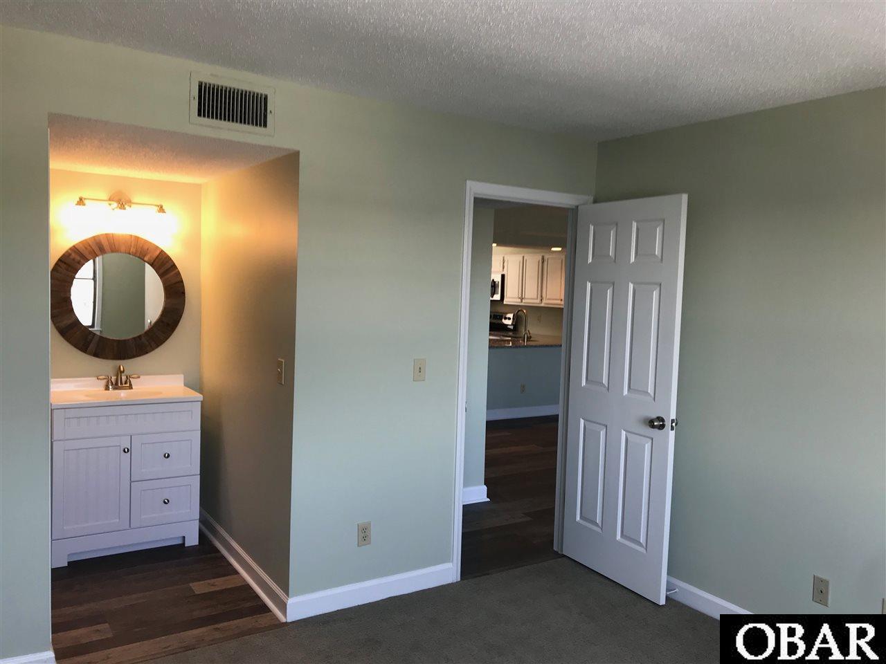 207 Queen Elizabeth Avenue, Manteo, NC 27954, 2 Bedrooms Bedrooms, ,2 BathroomsBathrooms,Residential,For sale,Queen Elizabeth Avenue,108181