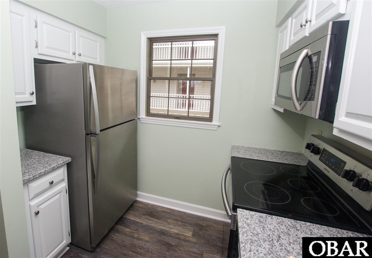 207 Queen Elizabeth Avenue, Manteo, NC 27954, 2 Bedrooms Bedrooms, ,2 BathroomsBathrooms,Residential,For sale,Queen Elizabeth Avenue,108181