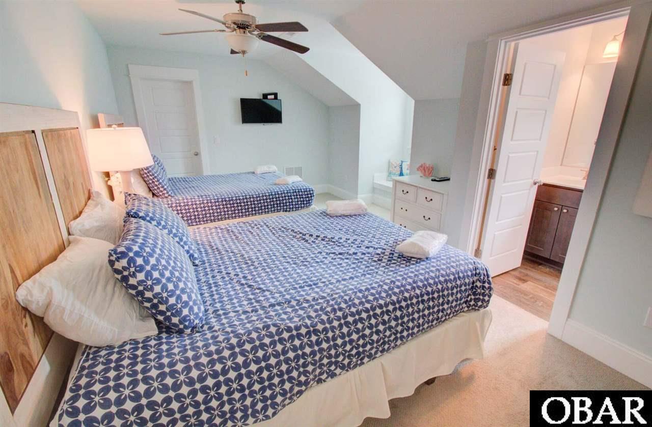 1090 Keepers Way, Corolla, NC 27927, 4 Bedrooms Bedrooms, ,4 BathroomsBathrooms,Residential,For sale,Keepers Way,114610