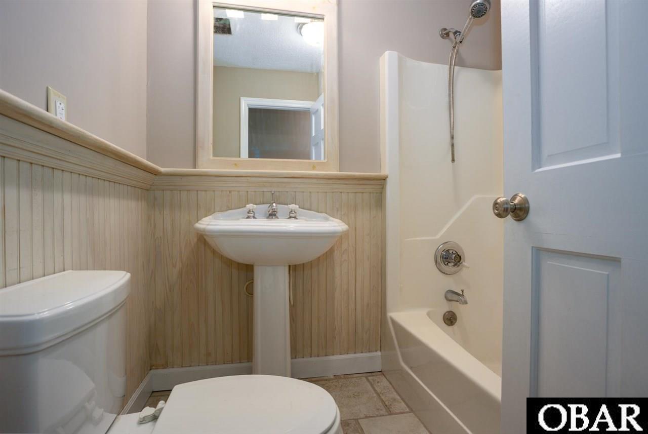 176 Langley Lane, Manteo, NC 27954, 3 Bedrooms Bedrooms, ,2 BathroomsBathrooms,Residential,For sale,Langley Lane,115626