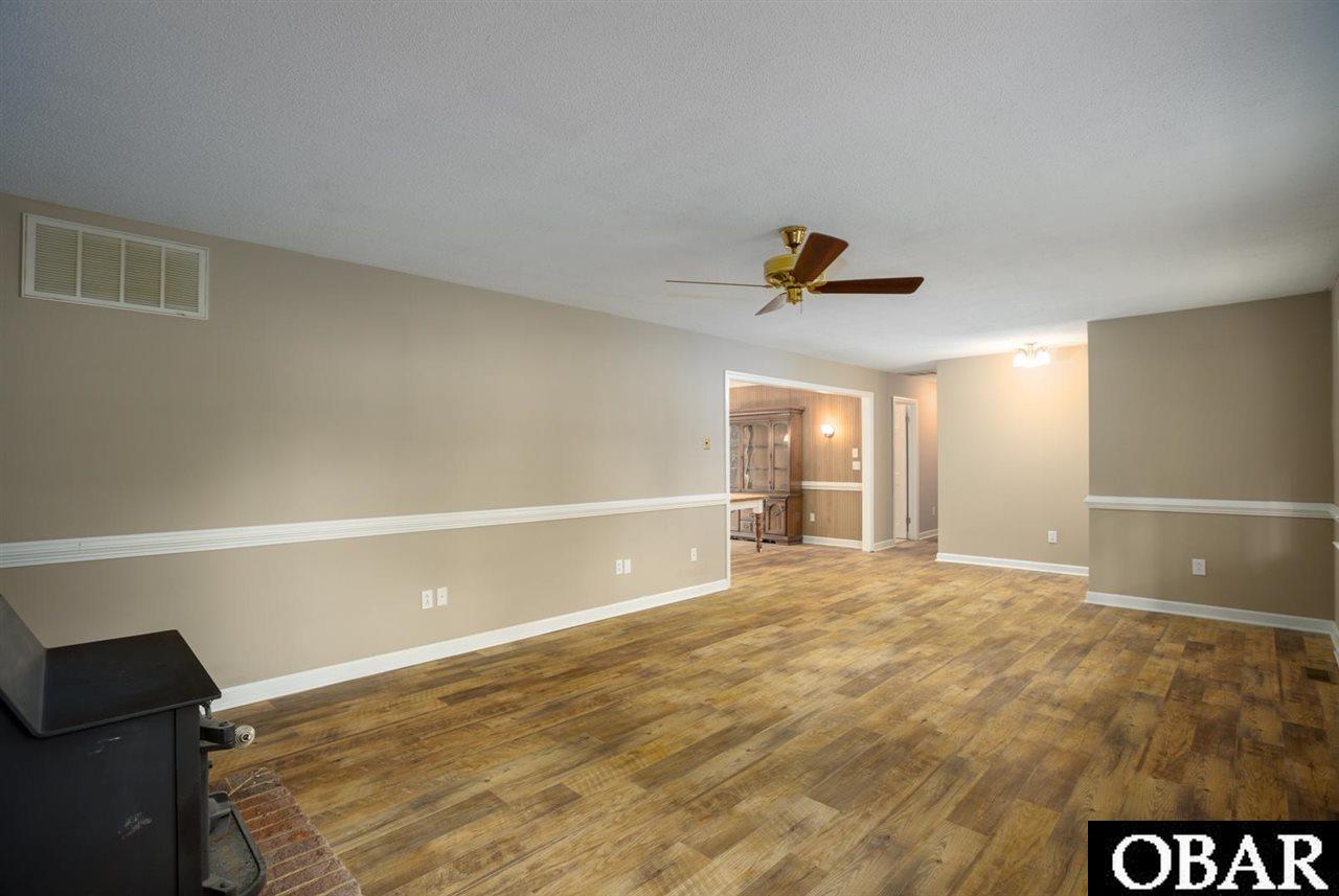 176 Langley Lane, Manteo, NC 27954, 3 Bedrooms Bedrooms, ,2 BathroomsBathrooms,Residential,For sale,Langley Lane,115626