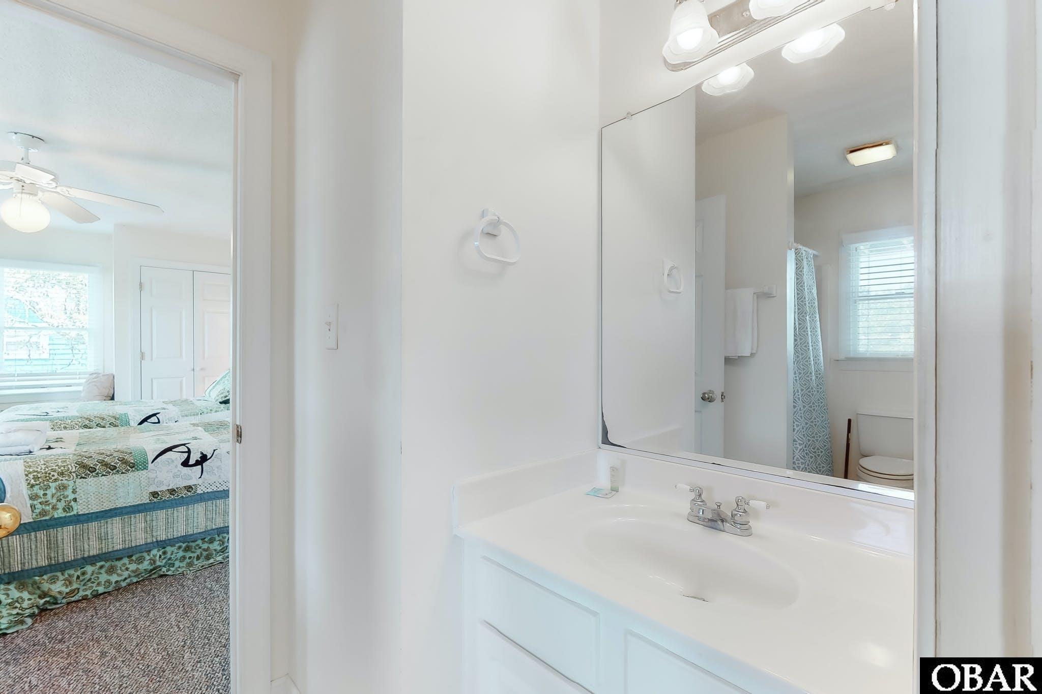 41594 Starboard Drive, Avon, NC 27915, 5 Bedrooms Bedrooms, ,4 BathroomsBathrooms,Residential,For sale,Starboard Drive,116013