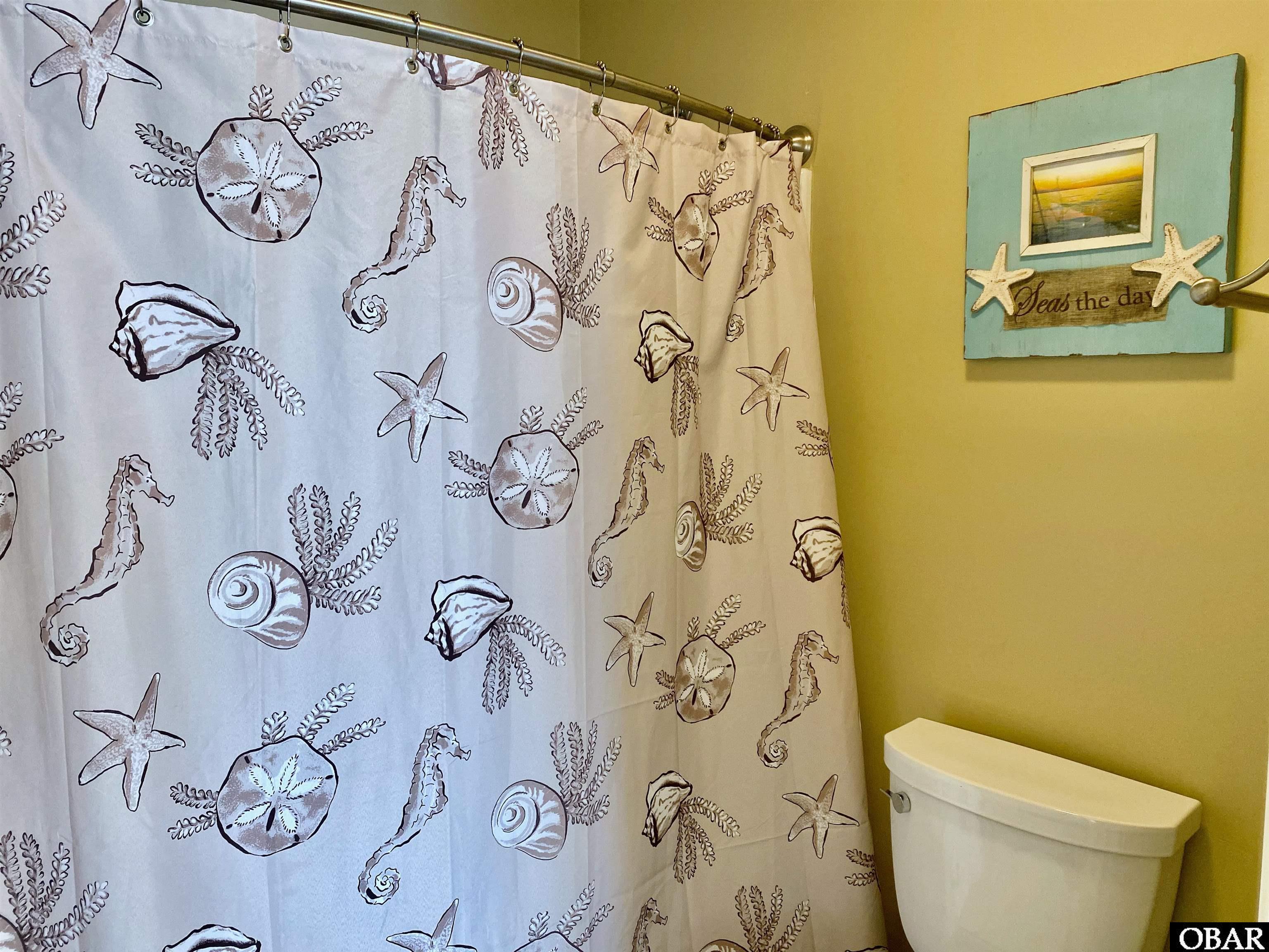 922 Pirates Way, Manteo, NC 27954, 3 Bedrooms Bedrooms, ,2 BathroomsBathrooms,Residential,For sale,Pirates Way,116901