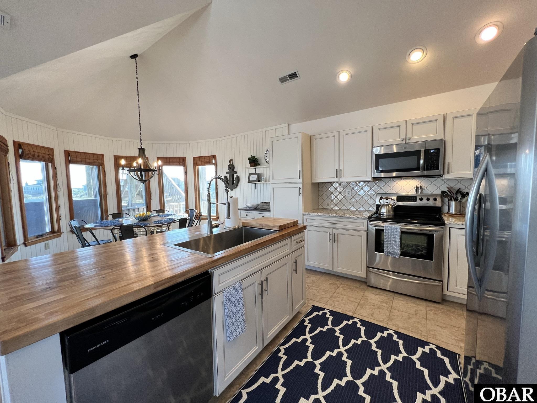 602 Skimmer Arch, Corolla, NC 27927, 5 Bedrooms Bedrooms, ,3 BathroomsBathrooms,Residential,For sale,Skimmer Arch,117809