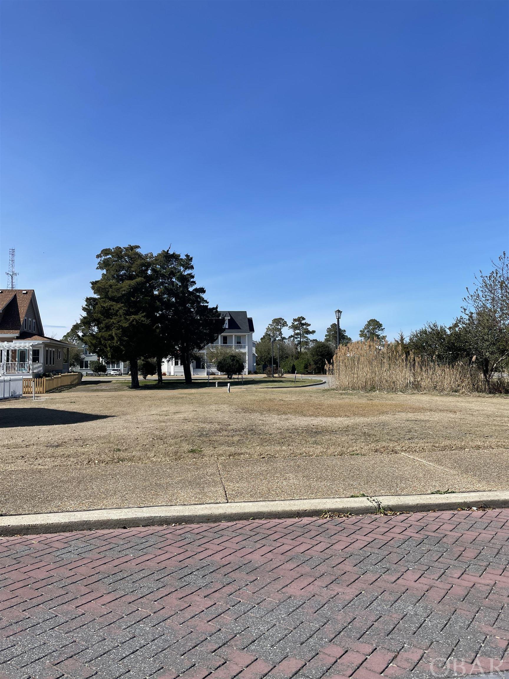 Downtown lot located in the Marshes Light subdivision.  Only steps from the downtown waterfront, this coveted spot has location value and incredible water views.