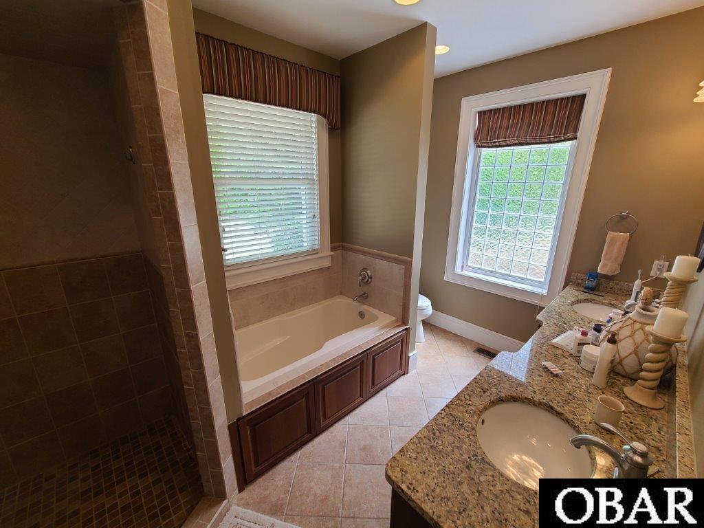 202 Cynthia Court, Harbinger, NC 27941, 5 Bedrooms Bedrooms, ,4 BathroomsBathrooms,Residential,For sale,Cynthia Court,118709
