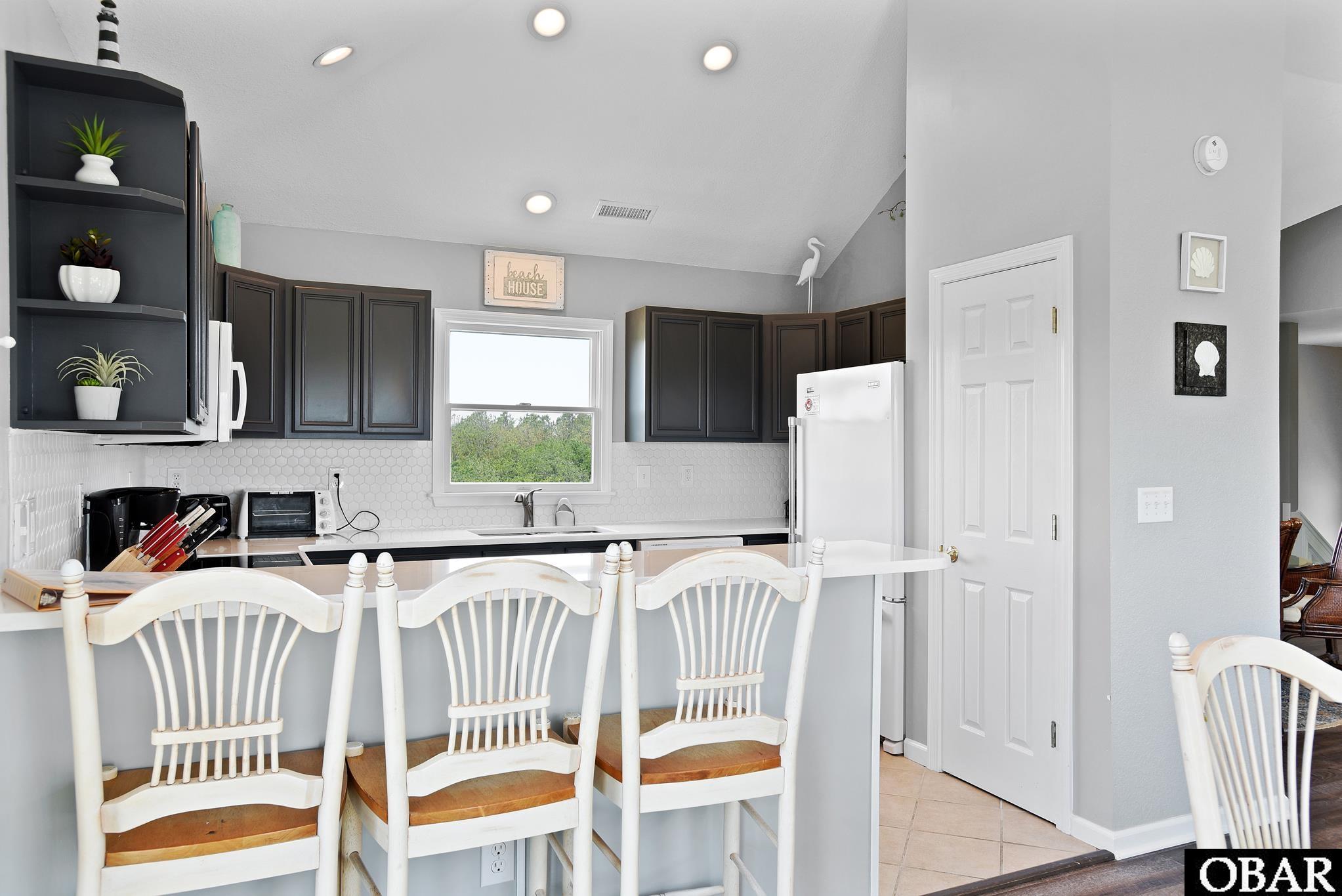 1010 Corolla Drive, Corolla, NC 27927, 6 Bedrooms Bedrooms, ,5 BathroomsBathrooms,Residential,For sale,Corolla Drive,120128