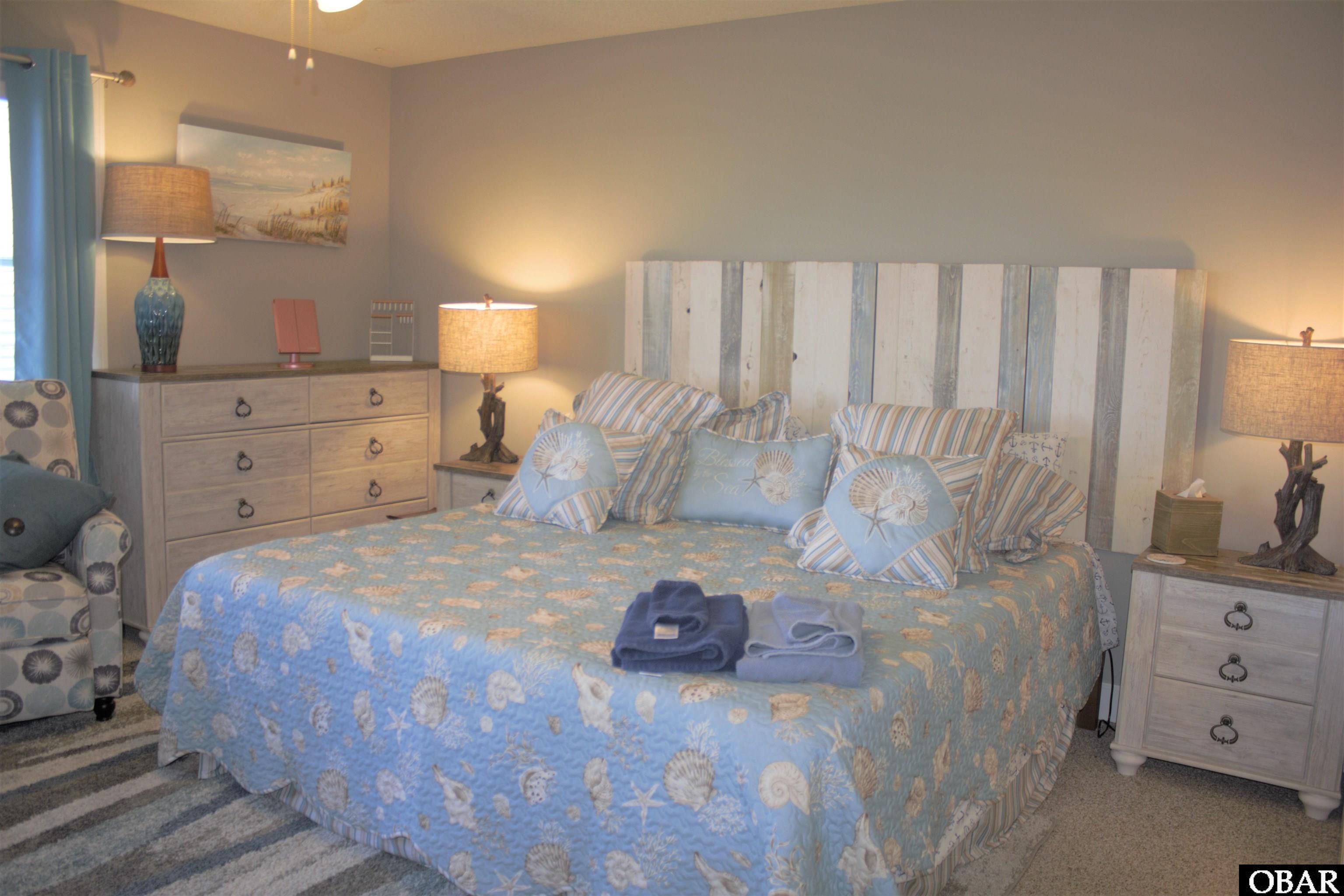207 Queen Elizabeth Avenue, Manteo, NC 27954-9262, 3 Bedrooms Bedrooms, ,2 BathroomsBathrooms,Residential,For sale,Queen Elizabeth Avenue,120506