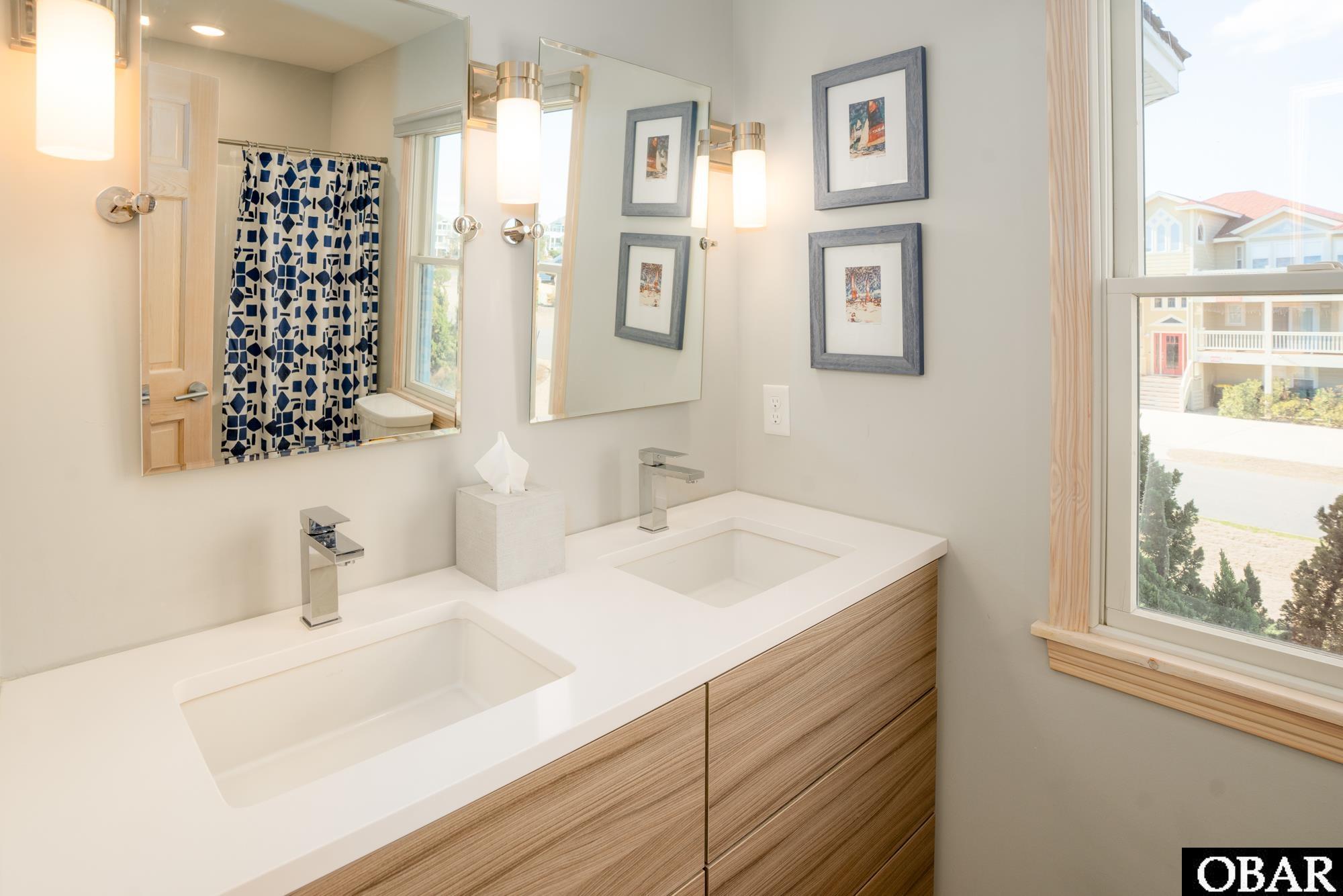 426 Sprig Point, Corolla, NC 27927, 7 Bedrooms Bedrooms, ,5 BathroomsBathrooms,Residential,For sale,Sprig Point,121160