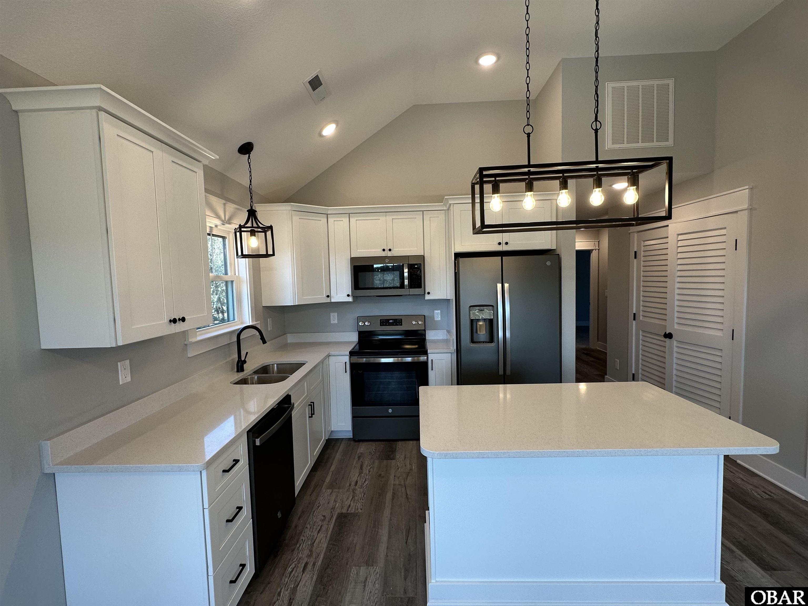 606 Eden Street, Kill Devil Hills, NC 27948, 3 Bedrooms Bedrooms, ,3 BathroomsBathrooms,Residential,For sale,Eden Street,121182