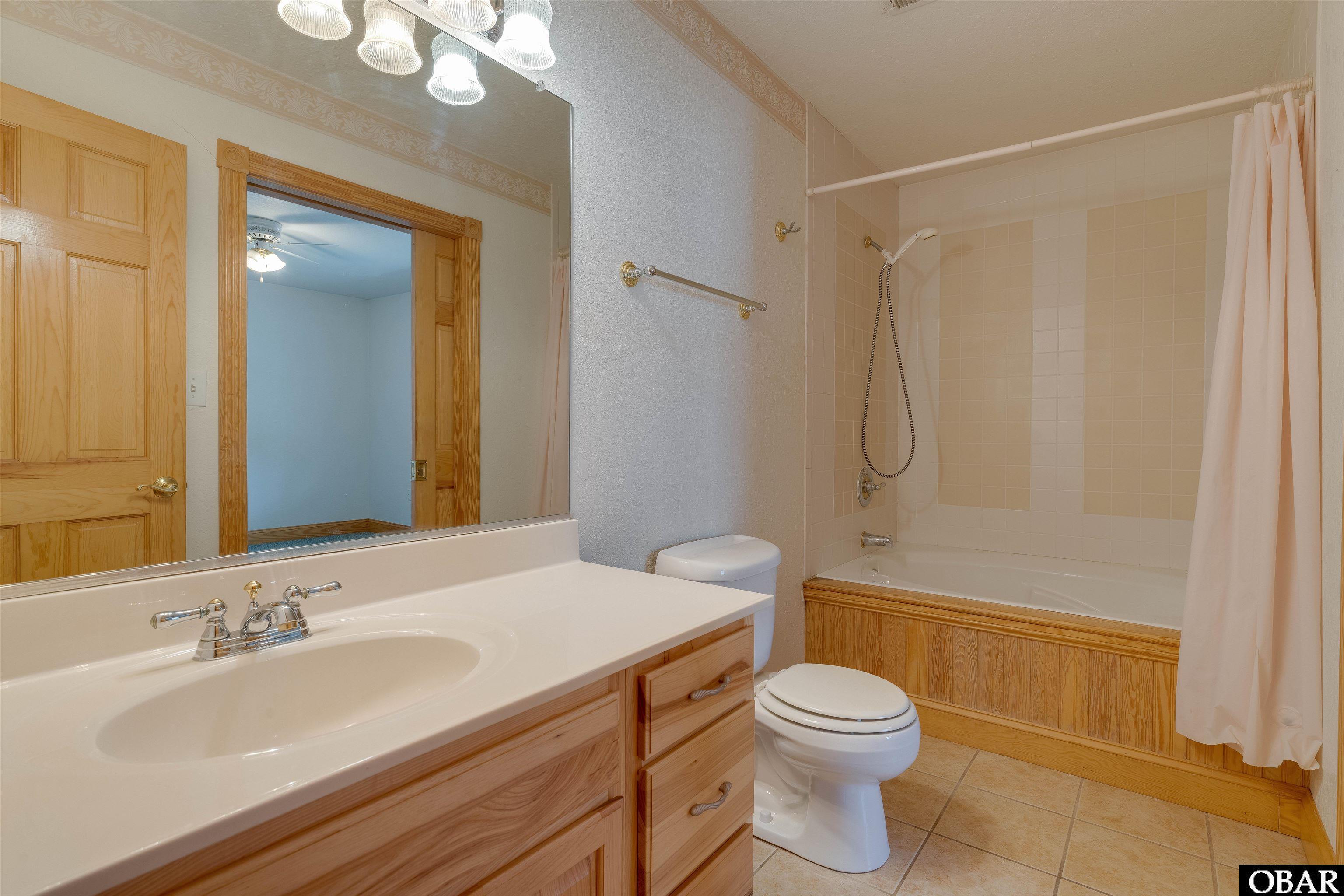 101 Broughton Street, Manteo, NC 27954, 3 Bedrooms Bedrooms, ,2 BathroomsBathrooms,Residential,For sale,Broughton Street,121319