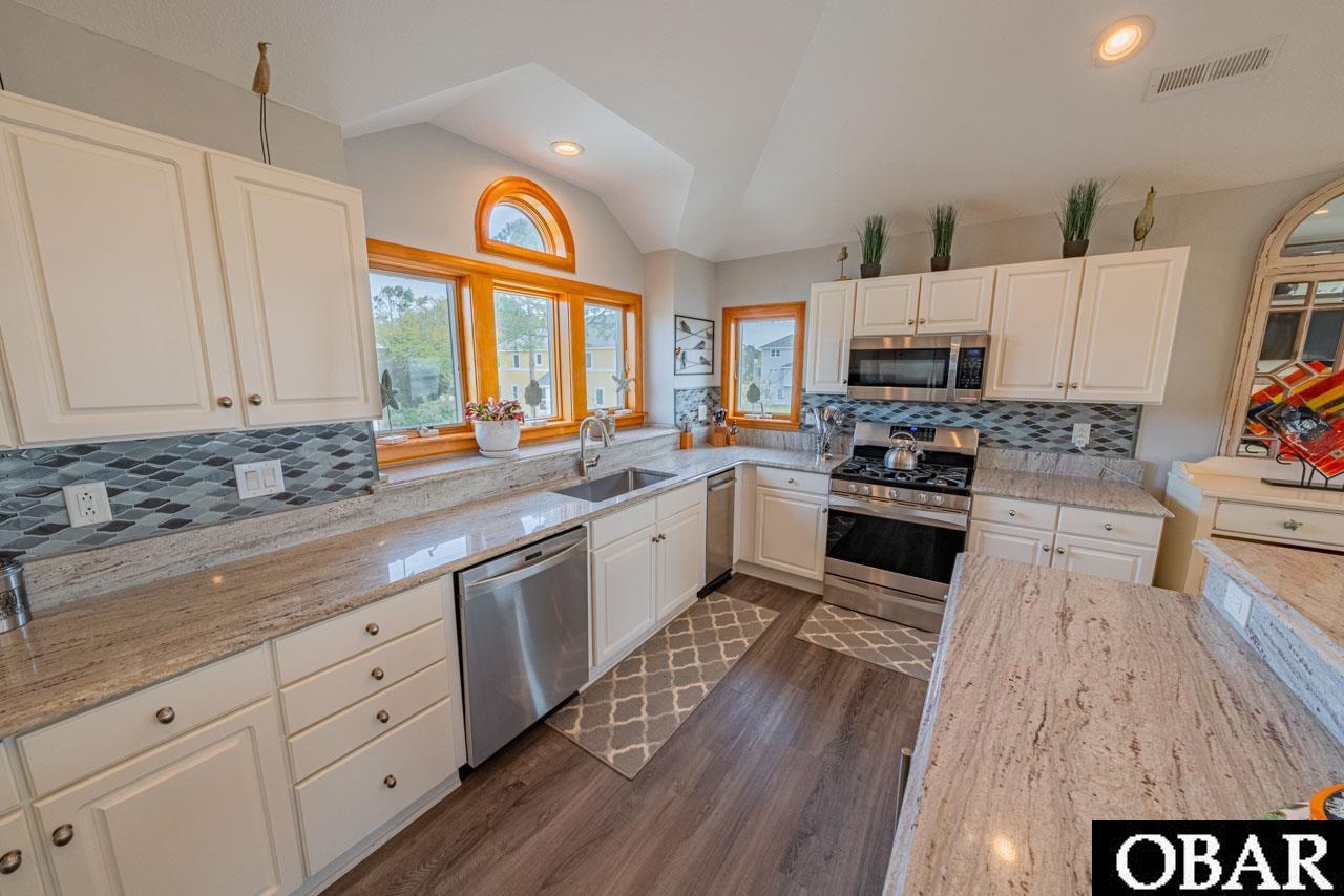 868 Drifting Sands Drive, Corolla, NC 27927, 5 Bedrooms Bedrooms, ,5 BathroomsBathrooms,Residential,For sale,Drifting Sands Drive,121886