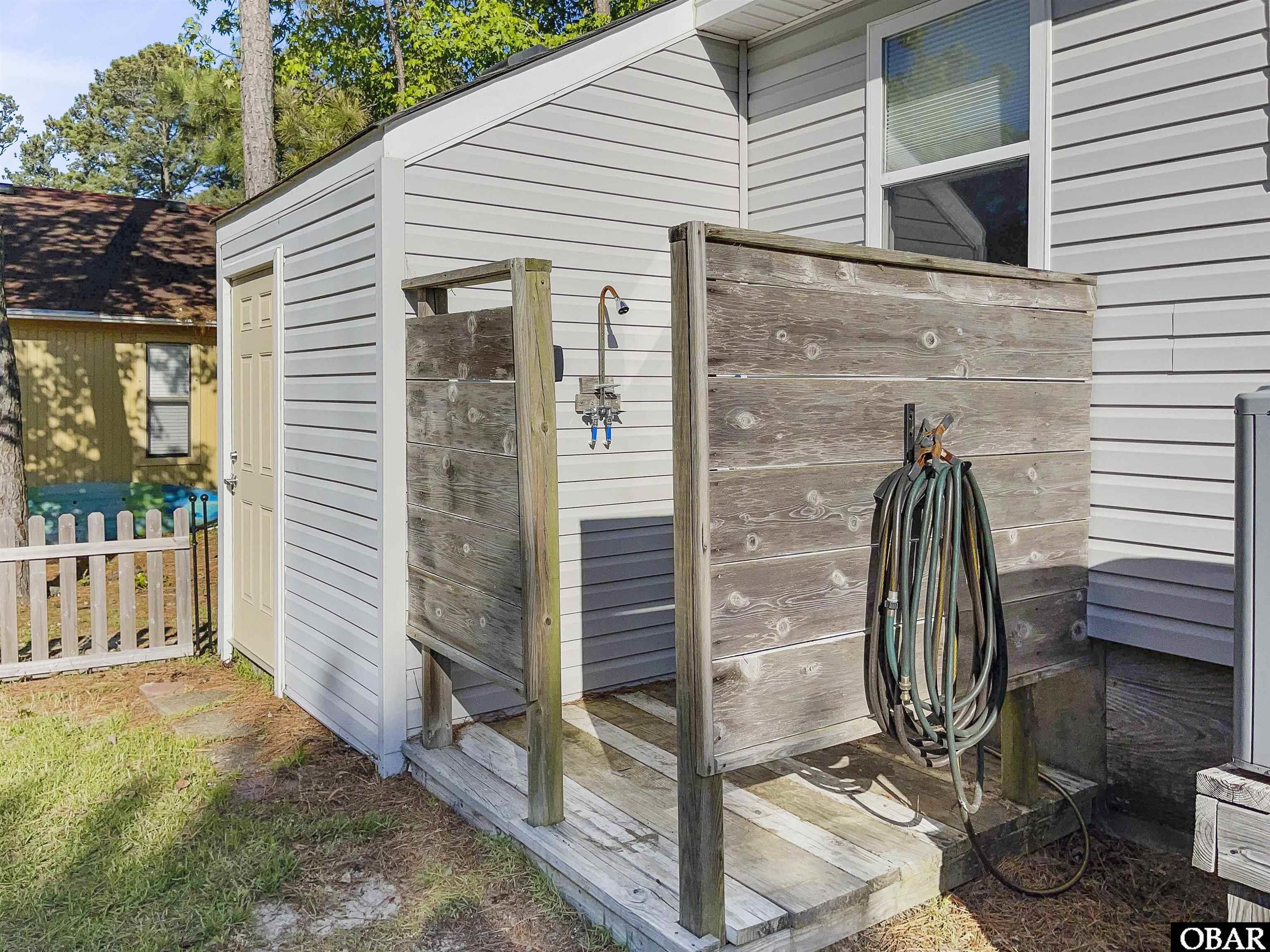 903 Holly Street, Kill Devil Hills, NC 27948, 3 Bedrooms Bedrooms, ,2 BathroomsBathrooms,Residential,For sale,Holly Street,122177