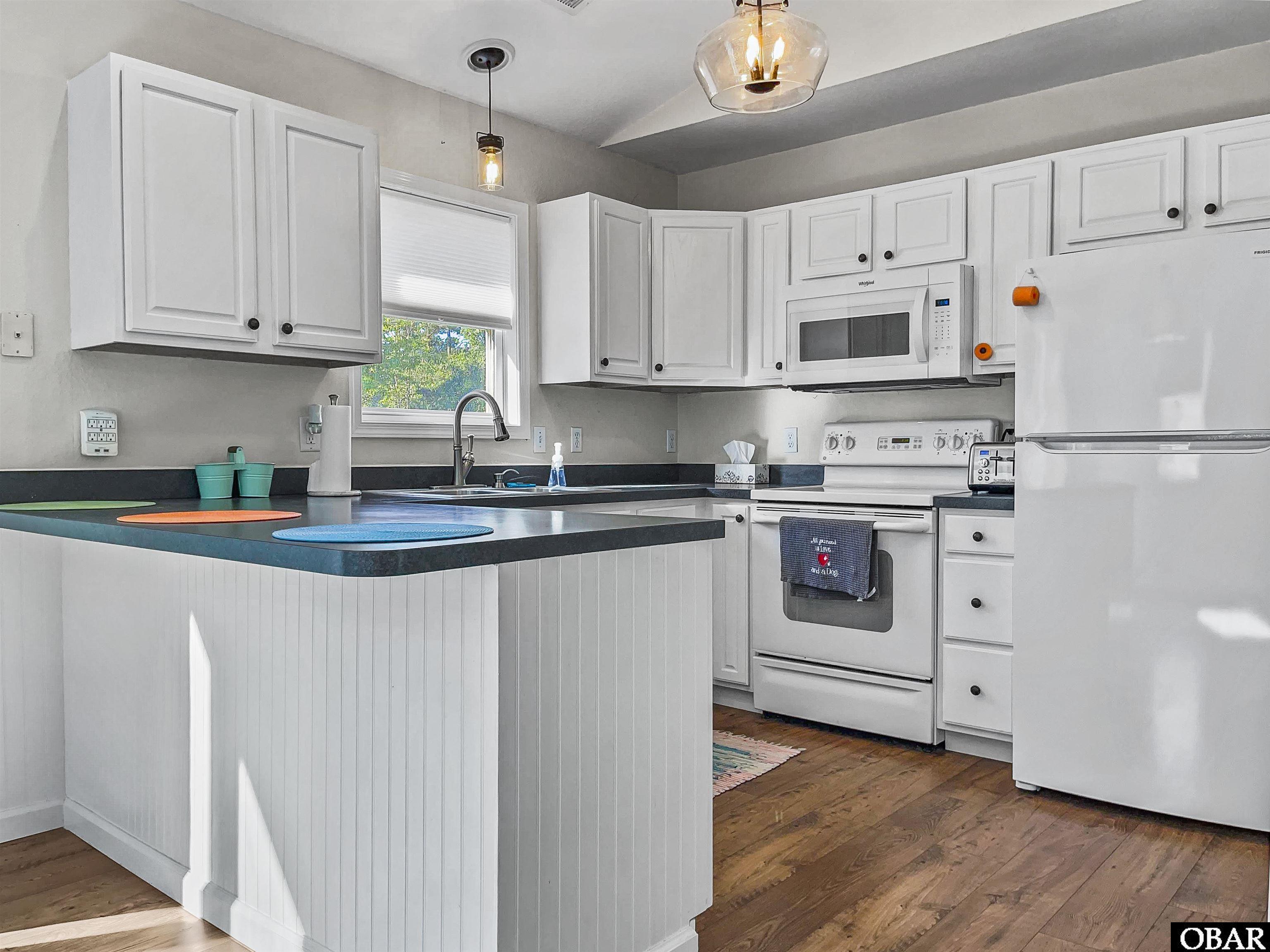 903 Holly Street, Kill Devil Hills, NC 27948, 3 Bedrooms Bedrooms, ,2 BathroomsBathrooms,Residential,For sale,Holly Street,122177