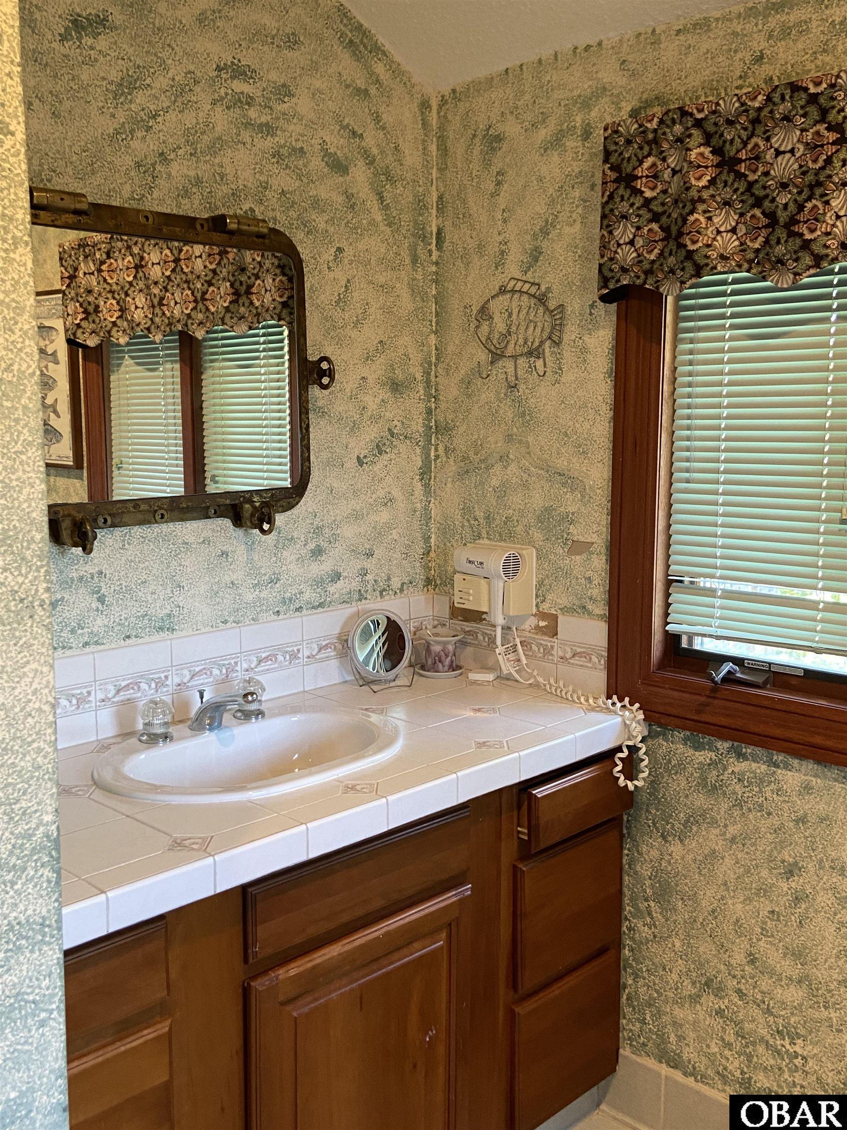 106 Middle Road, Ocracoke, NC 27960, 3 Bedrooms Bedrooms, ,2 BathroomsBathrooms,Residential,For sale,Middle Road,122455