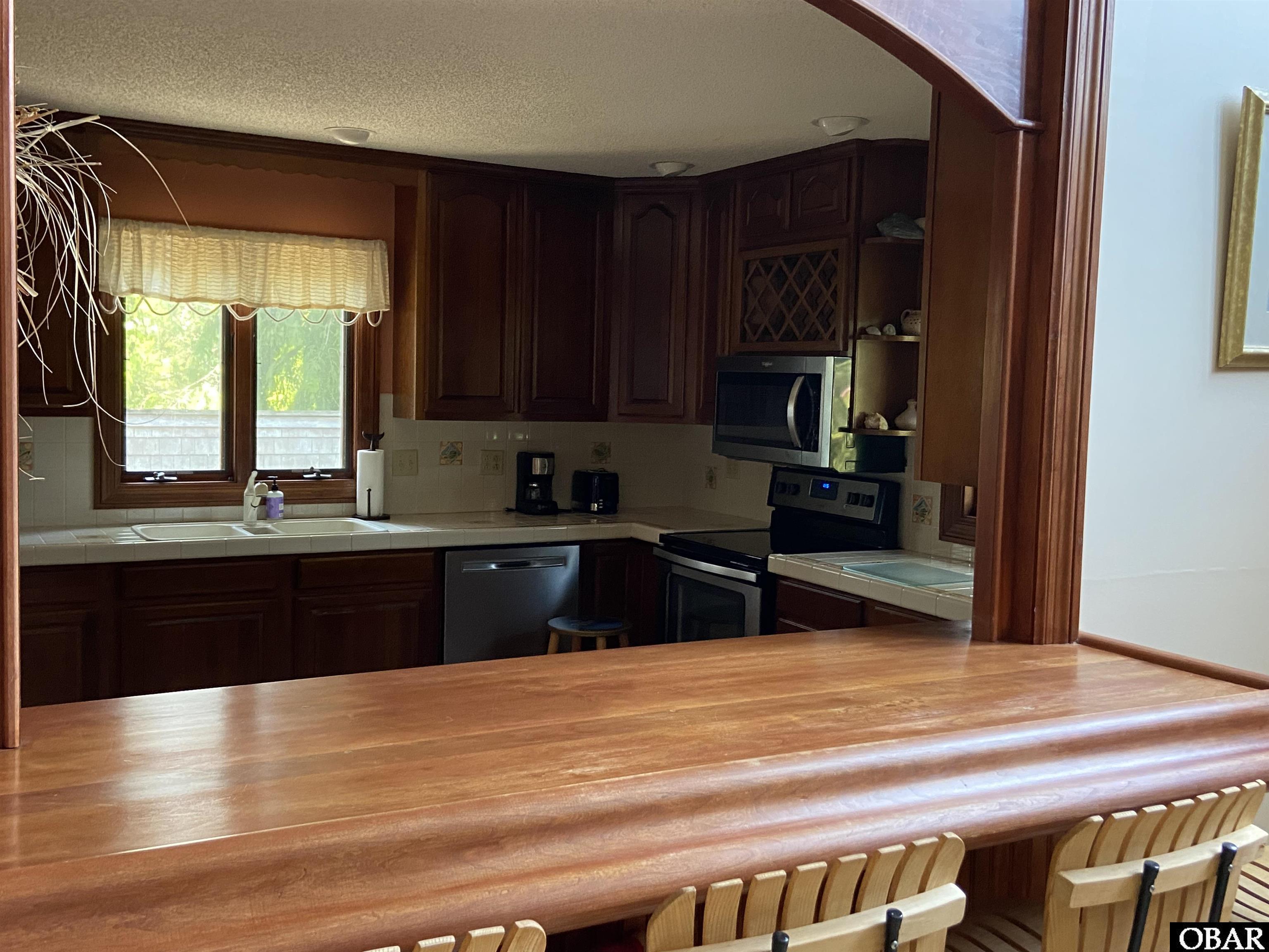106 Middle Road, Ocracoke, NC 27960, 3 Bedrooms Bedrooms, ,2 BathroomsBathrooms,Residential,For sale,Middle Road,122455