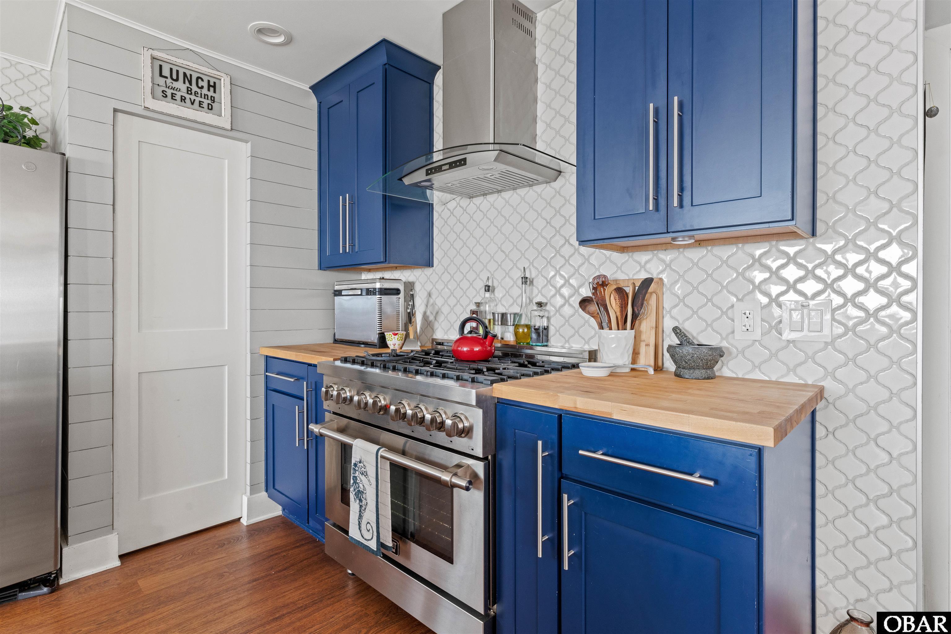 1901 Harbour View Drive, Kill Devil Hills, NC 27948, 3 Bedrooms Bedrooms, ,3 BathroomsBathrooms,Residential,For sale,Harbour View Drive,123158