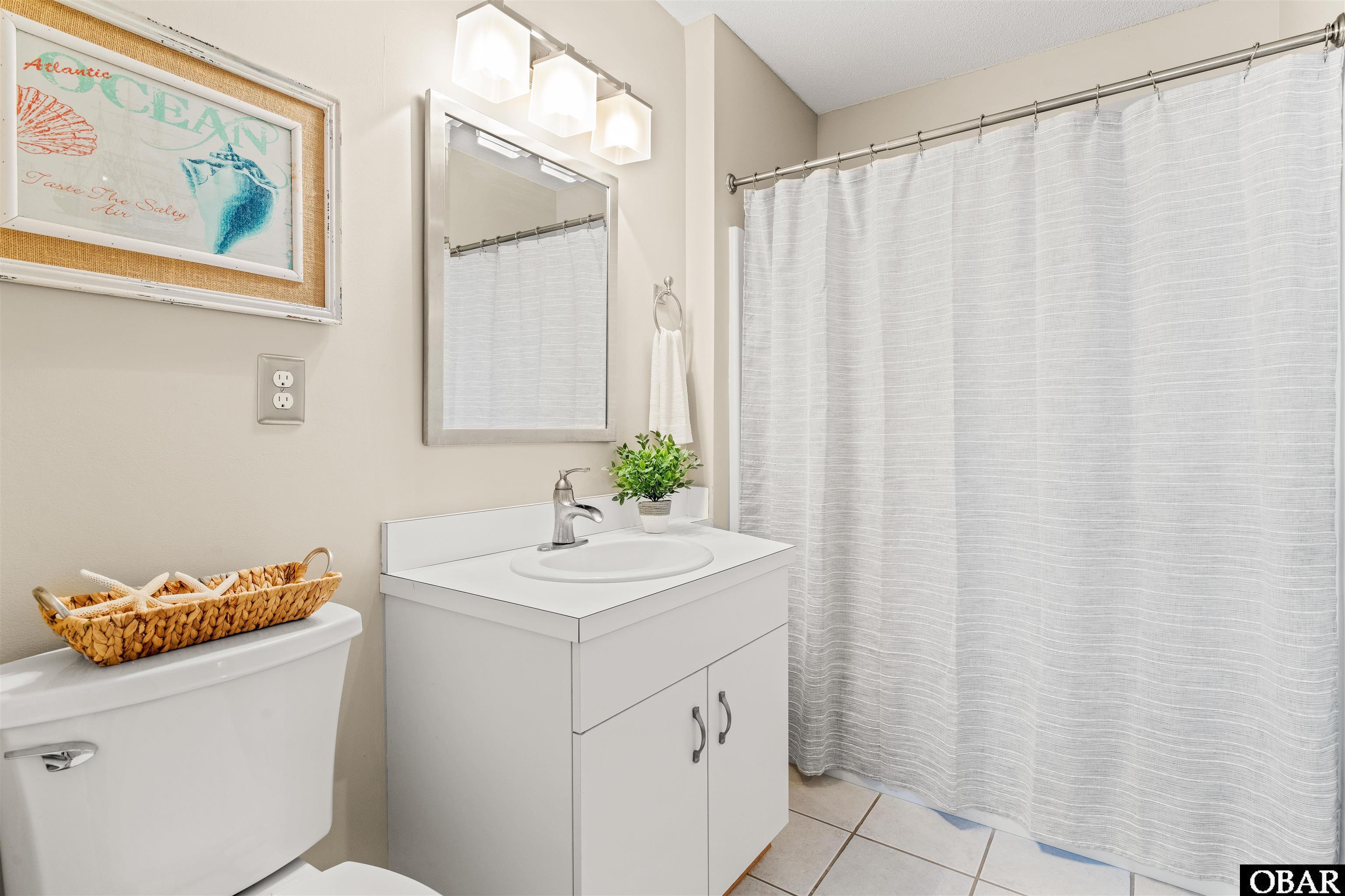 934 Pirates Way, Manteo, NC 27954, 2 Bedrooms Bedrooms, ,2 BathroomsBathrooms,Residential,For sale,Pirates Way,123303