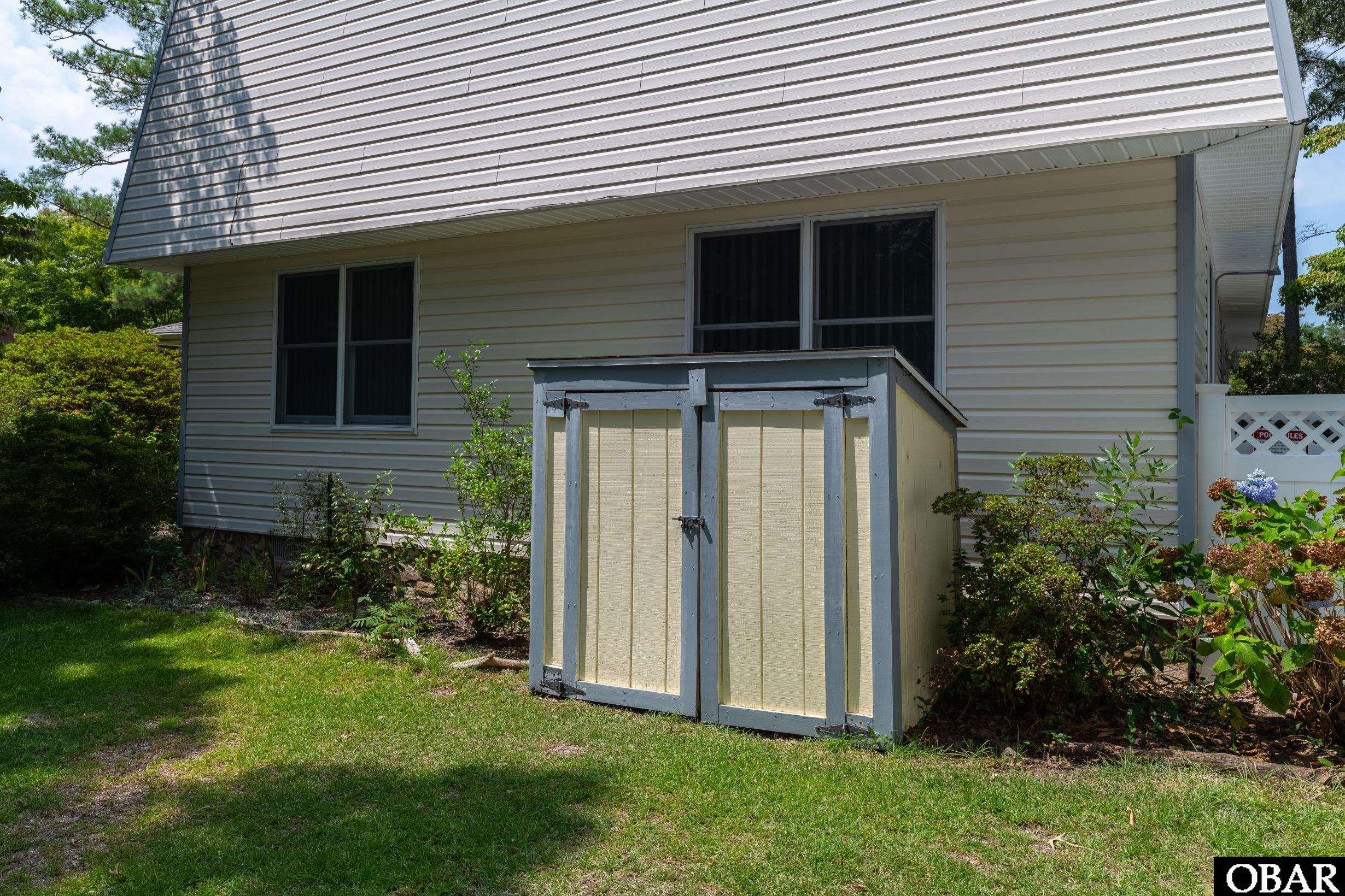 199 Dogwood Trail, Manteo, NC 27954, 4 Bedrooms Bedrooms, ,2 BathroomsBathrooms,Residential,For sale,Dogwood Trail,123333
