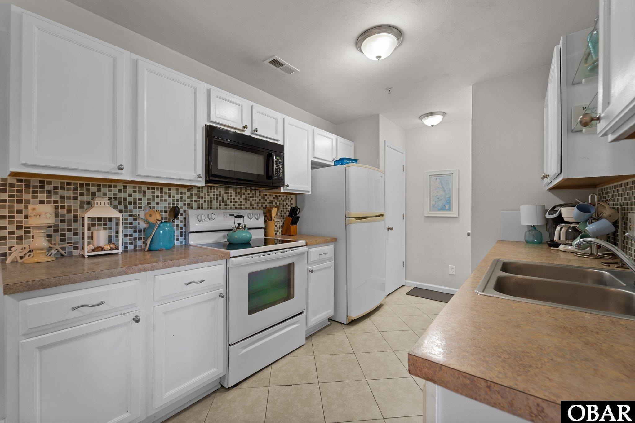 814 Caroline Court, Corolla, NC 27927, 2 Bedrooms Bedrooms, ,2 BathroomsBathrooms,Residential,For sale,Caroline Court,123472