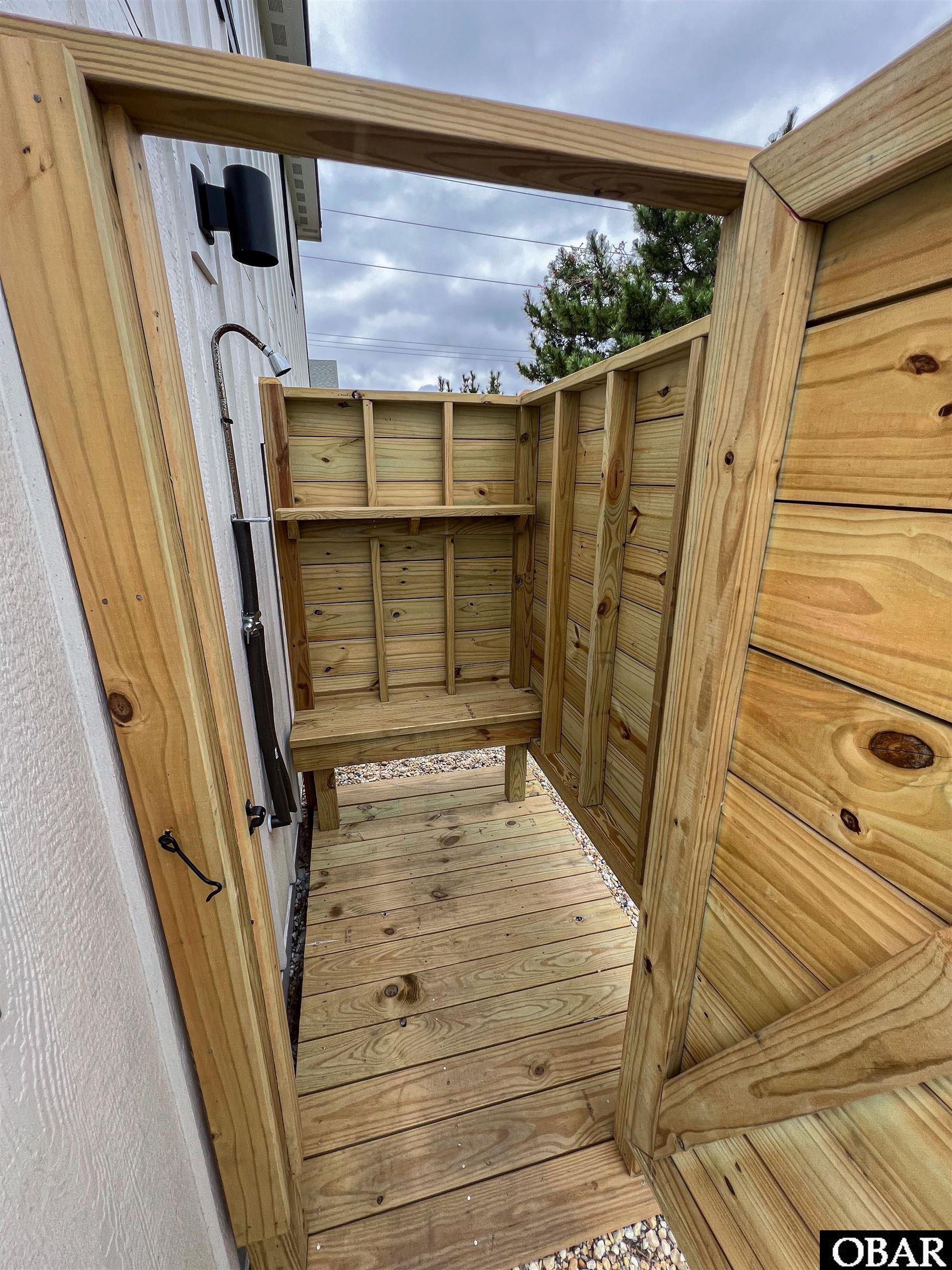 104 Greensboro Street, Kill Devil Hills, NC 27948, 3 Bedrooms Bedrooms, ,3 BathroomsBathrooms,Residential,For sale,Greensboro Street,123490