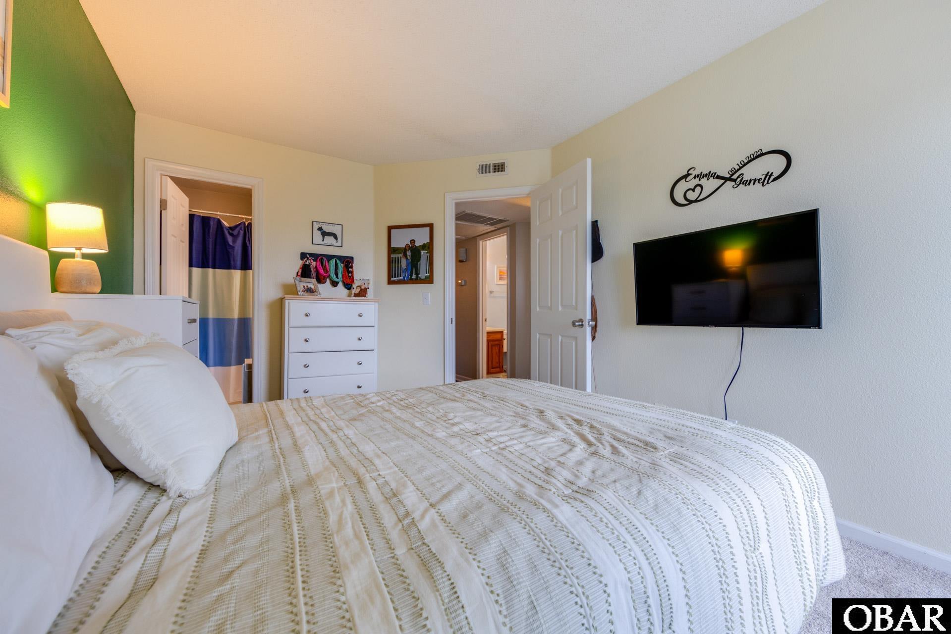 804 Memorial Boulevard, Kill Devil Hills, NC 27948, 2 Bedrooms Bedrooms, ,2 BathroomsBathrooms,Residential,For sale,Memorial Boulevard,124270