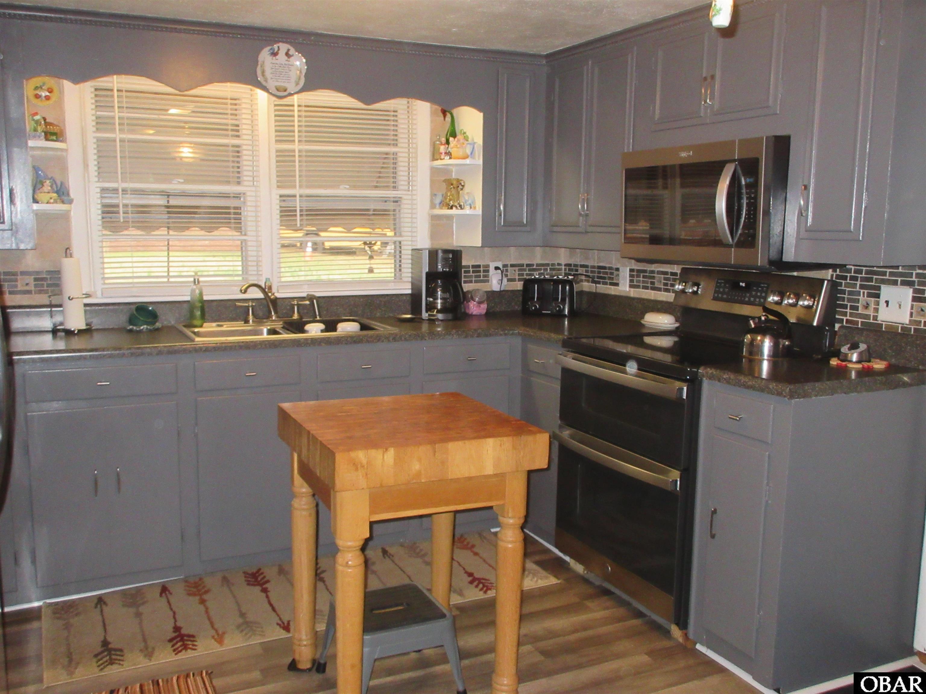9036 Caratoke Highway, Harbinger, NC 27941, 2 Bedrooms Bedrooms, ,1 BathroomBathrooms,Residential,For sale,Caratoke Highway,124303