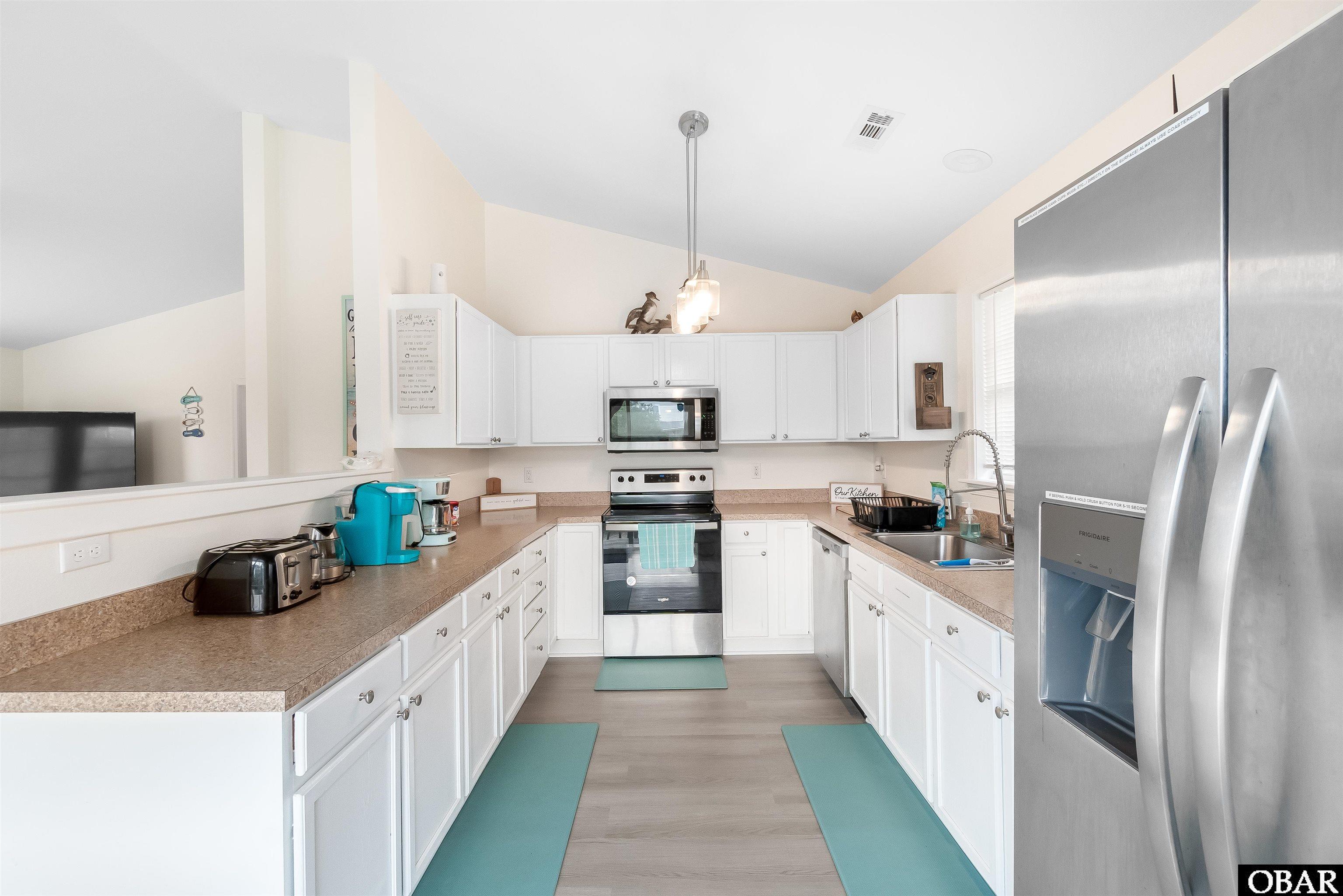 315 Hayman Boulevard, Kill Devil Hills, NC 27948, 4 Bedrooms Bedrooms, ,3 BathroomsBathrooms,Residential,For sale,Hayman Boulevard,124433
