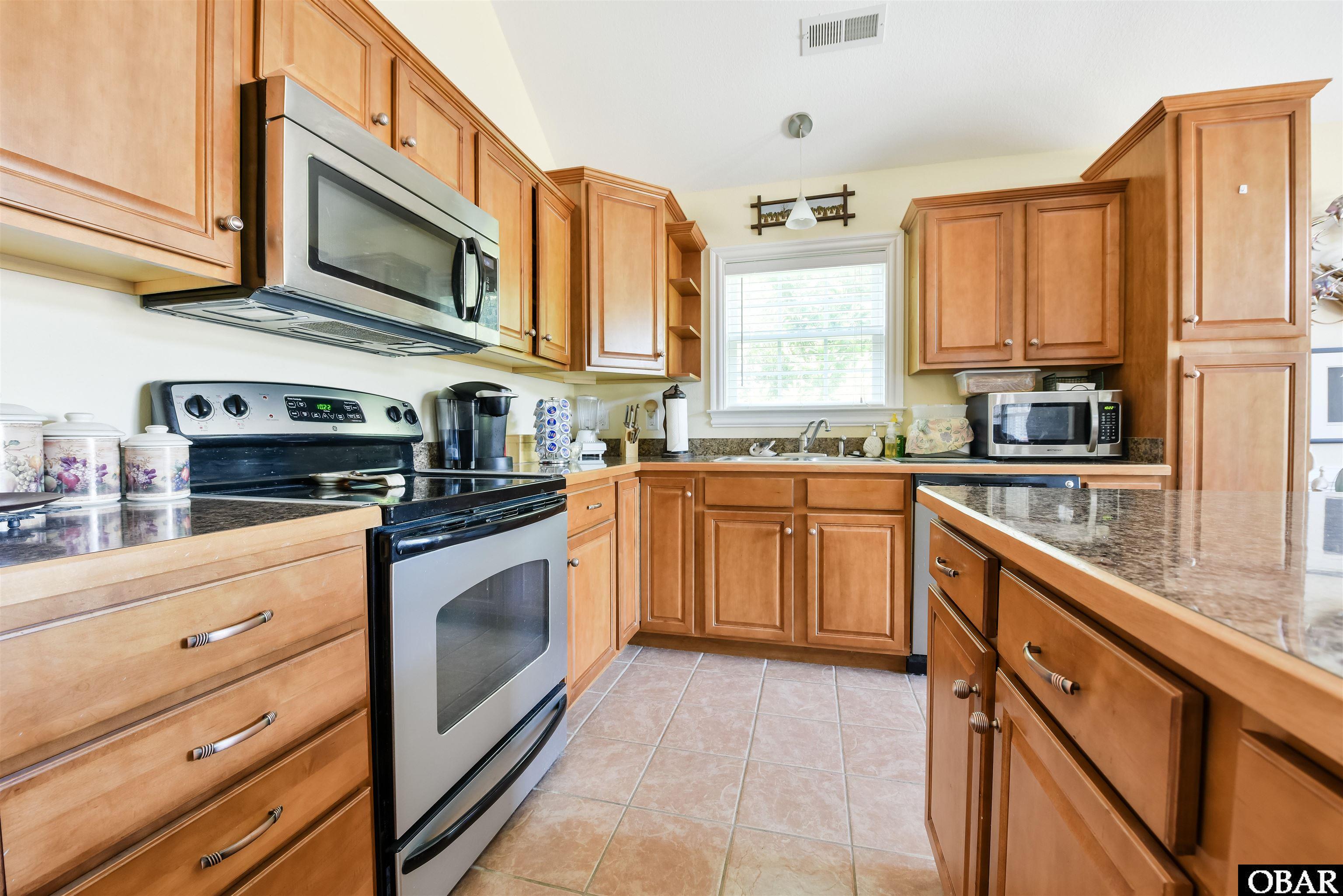 229 Palmetto Street, Kill Devil Hills, NC 27948, 3 Bedrooms Bedrooms, ,2 BathroomsBathrooms,Residential,For sale,Palmetto Street,124798