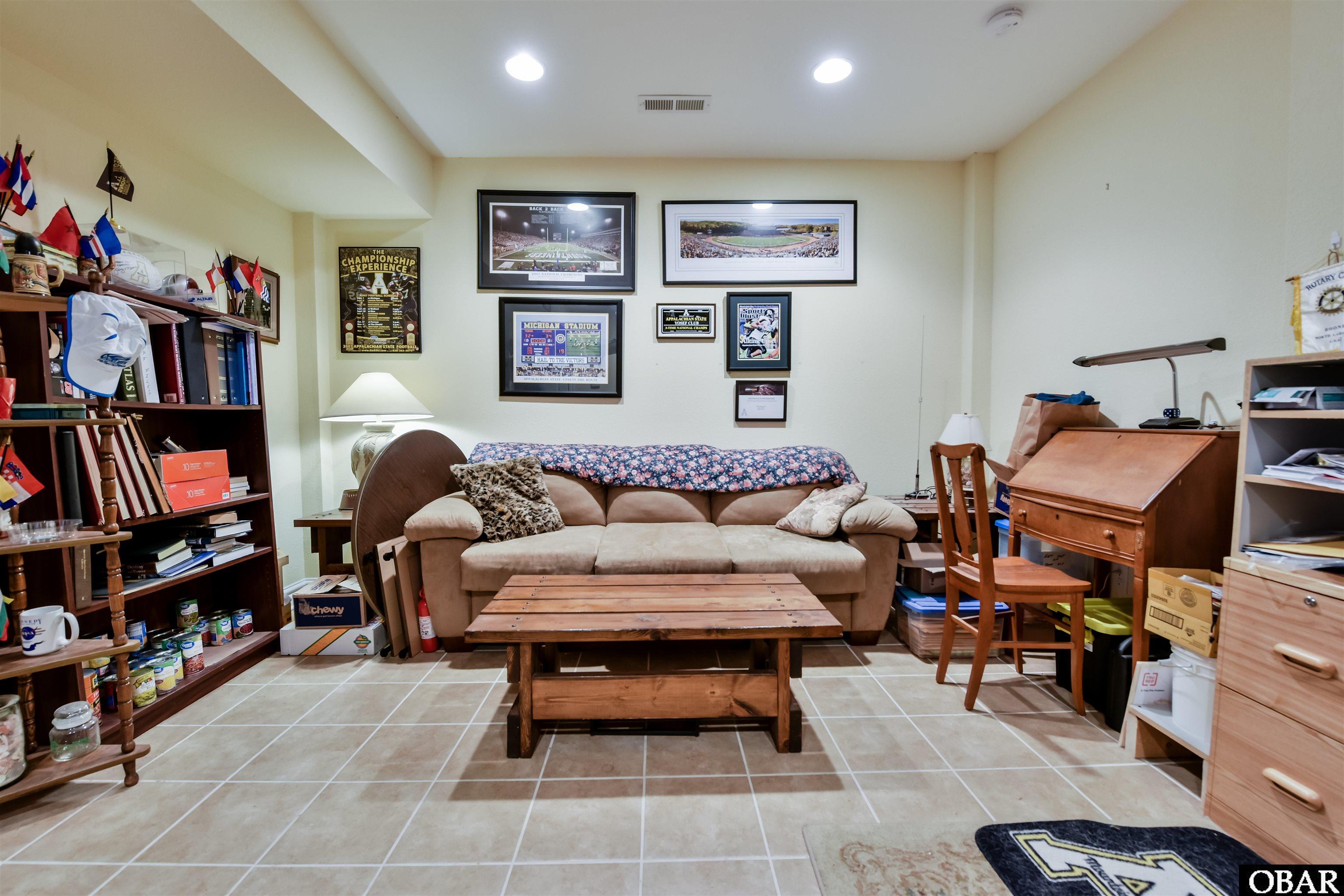 229 Palmetto Street, Kill Devil Hills, NC 27948, 3 Bedrooms Bedrooms, ,2 BathroomsBathrooms,Residential,For sale,Palmetto Street,124798